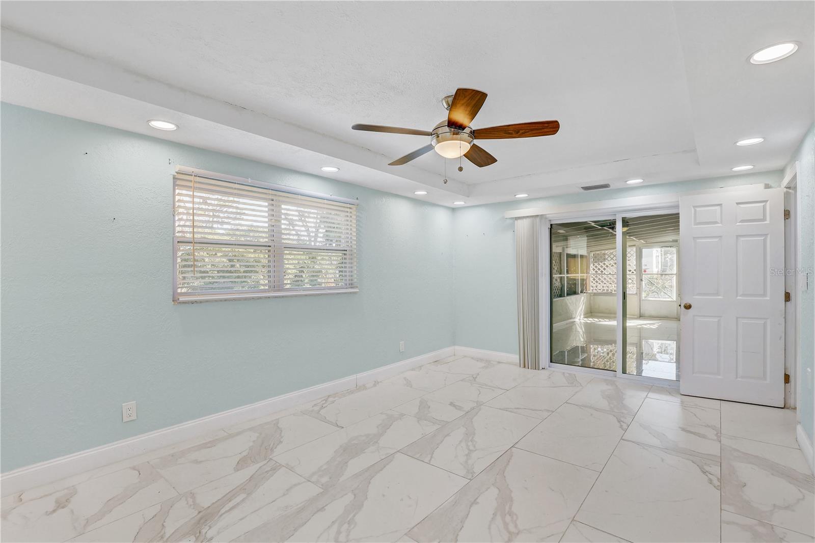 606 DALI DR — photo 14