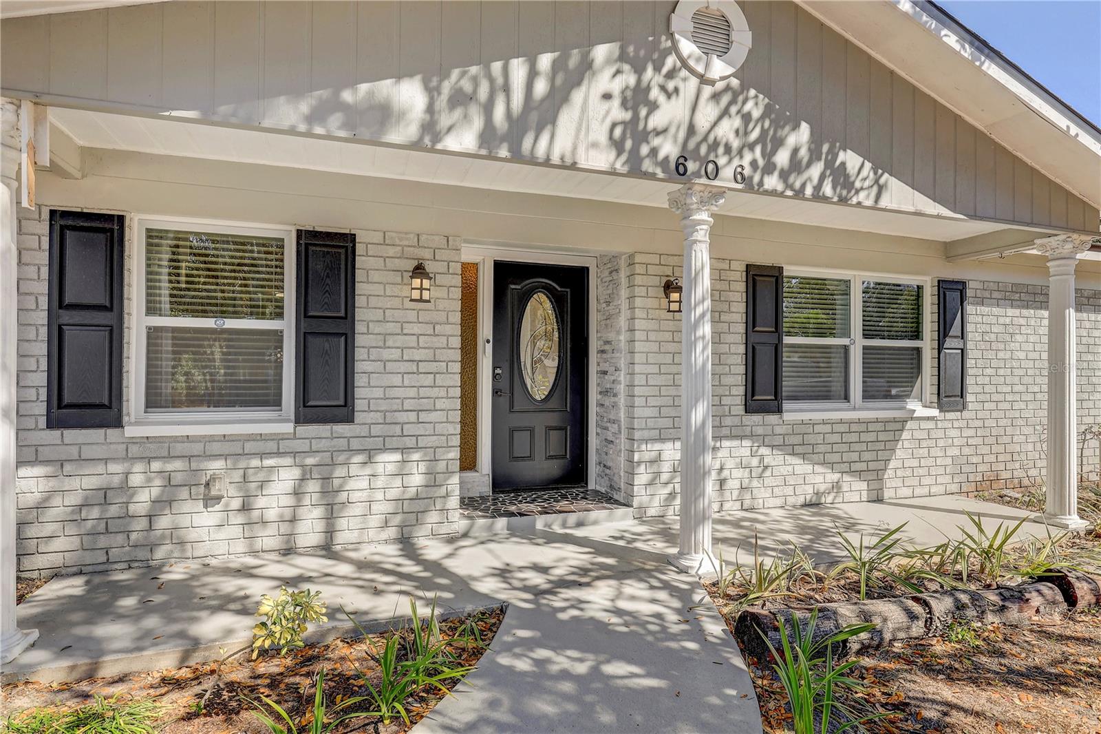 606 DALI DR — photo 2