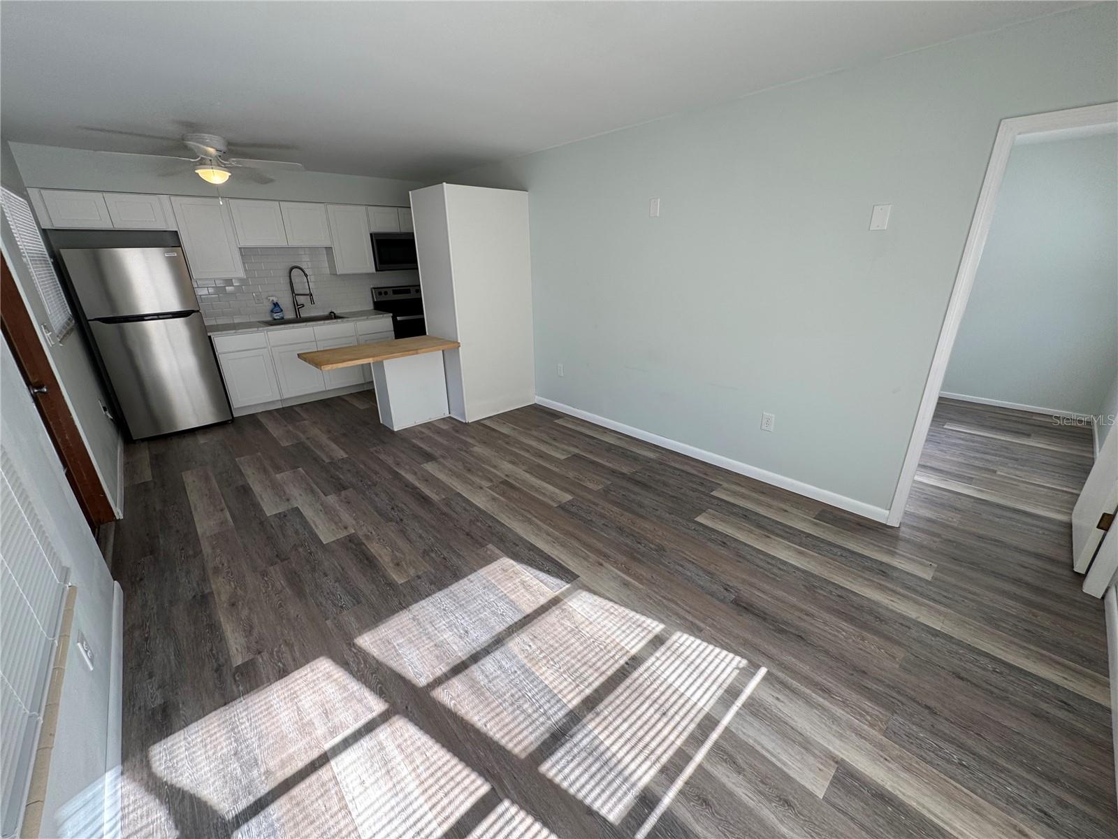 215 PARK BLVD S #B — photo 6