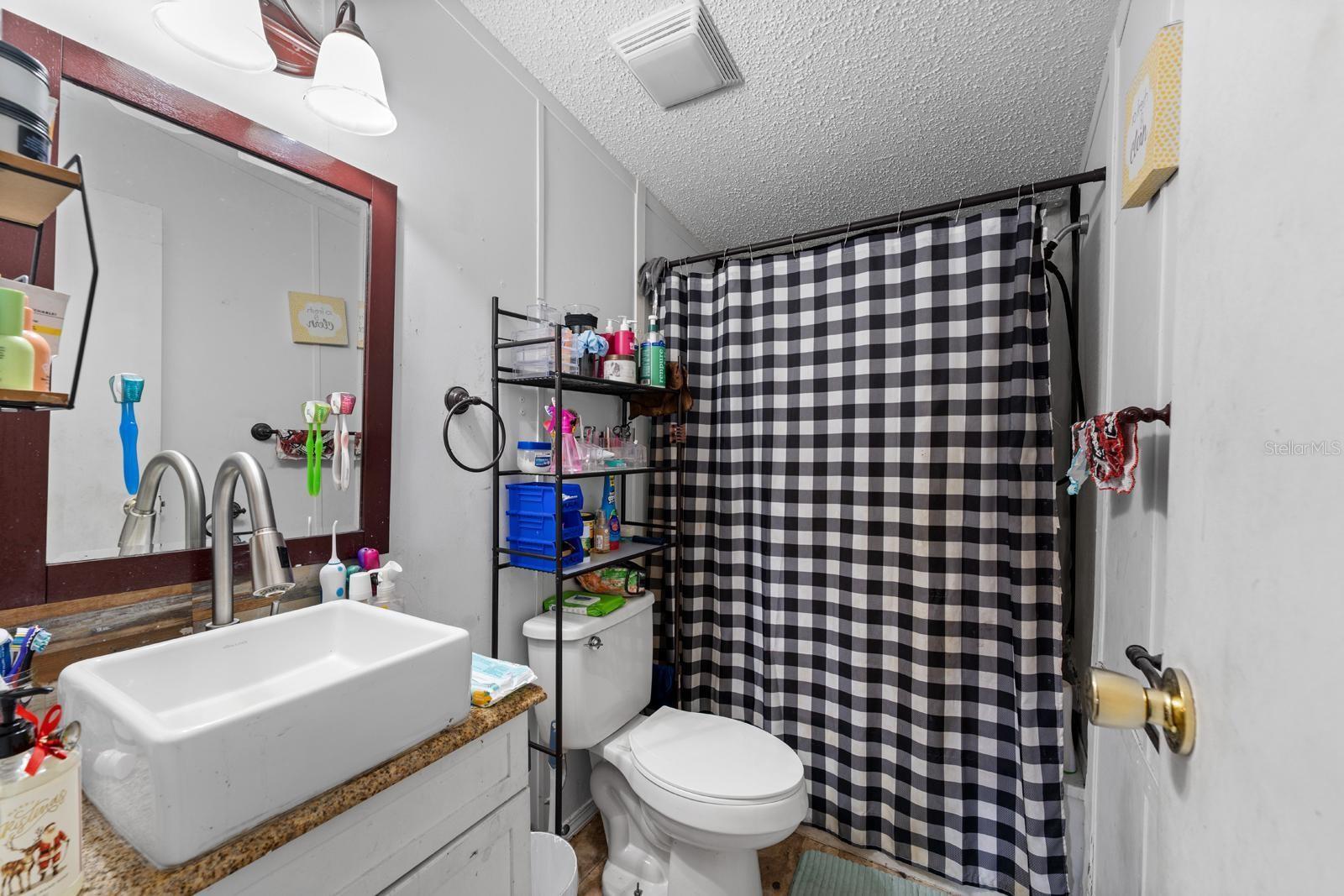 17558 CAUFIELD RD — photo 15