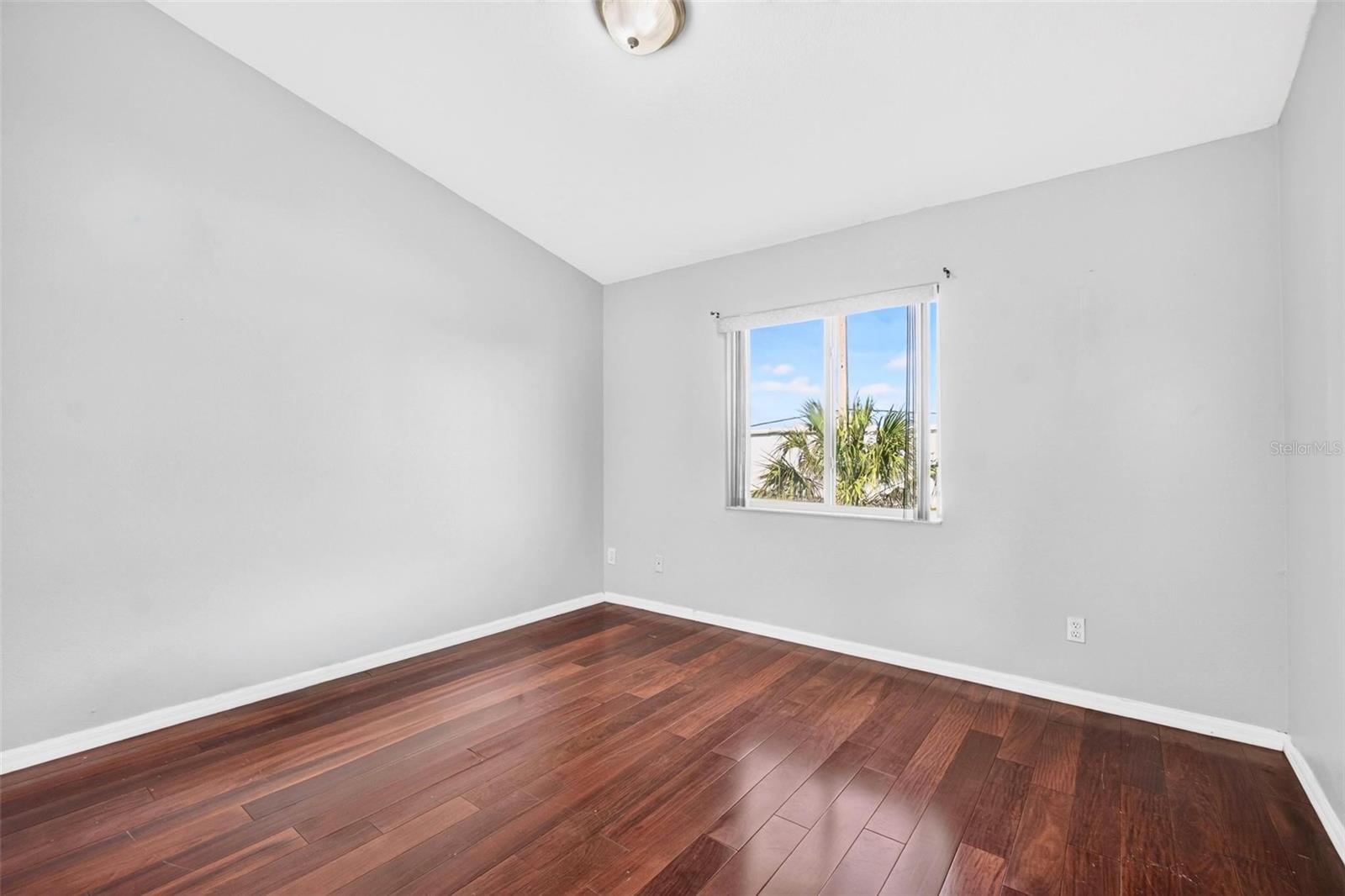 6400 46TH AVE N #16 — photo 32