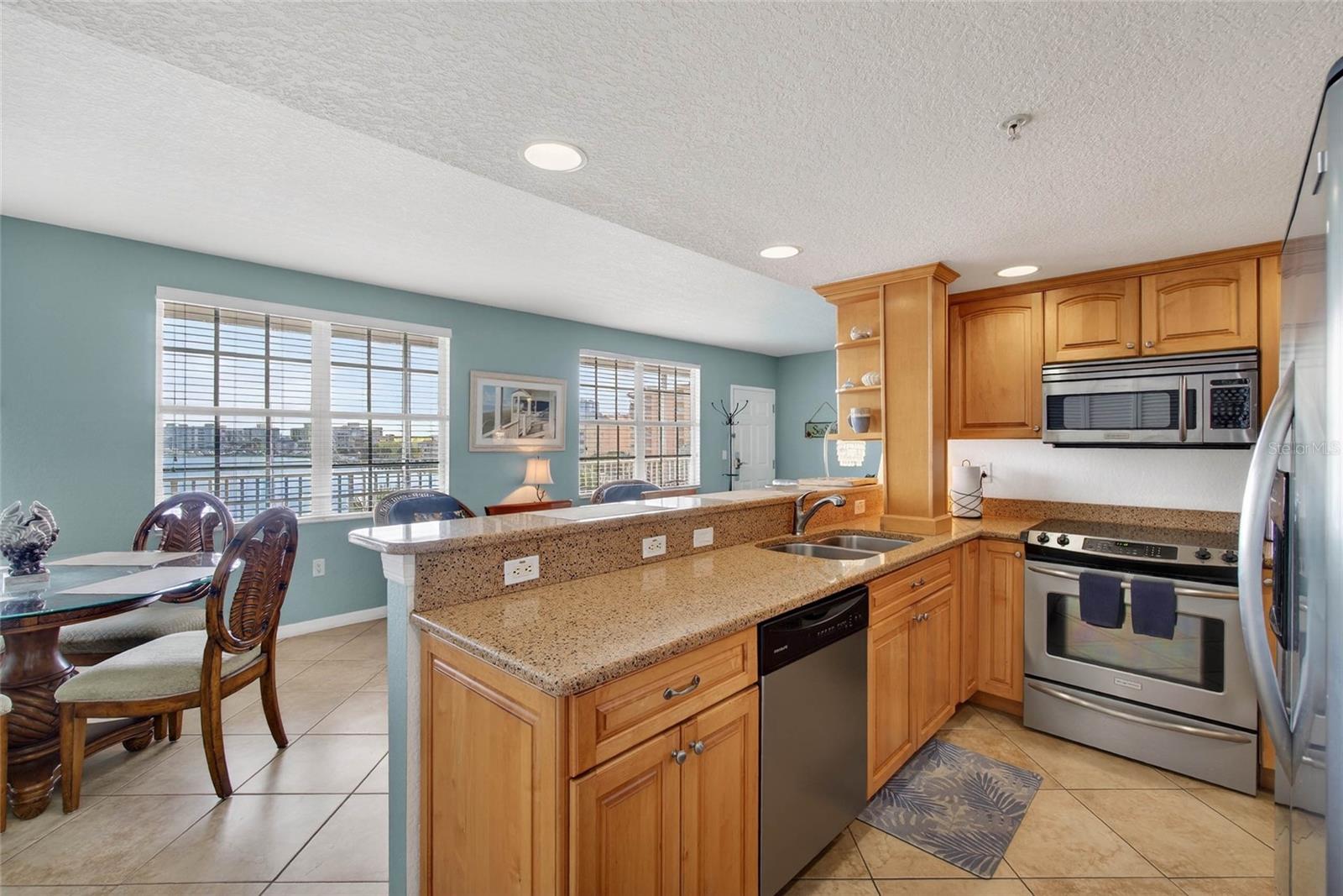 445 HAMDEN DR #405 — photo 14