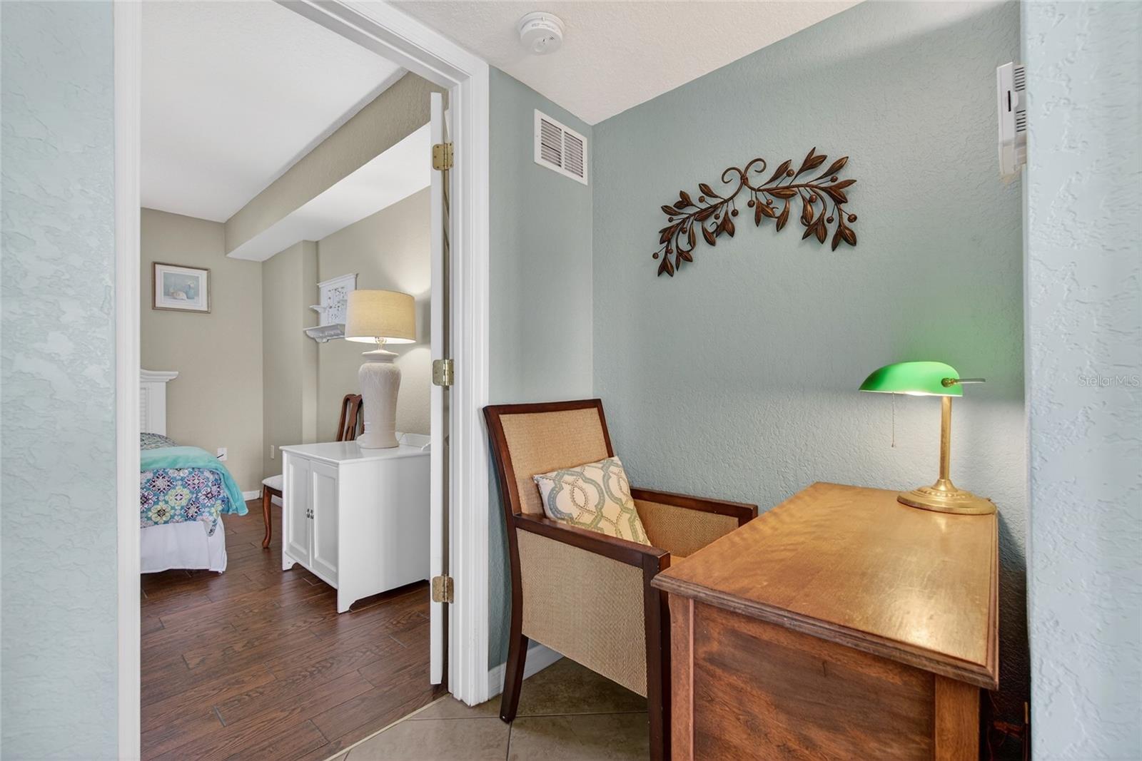 445 HAMDEN DR #405 — photo 17
