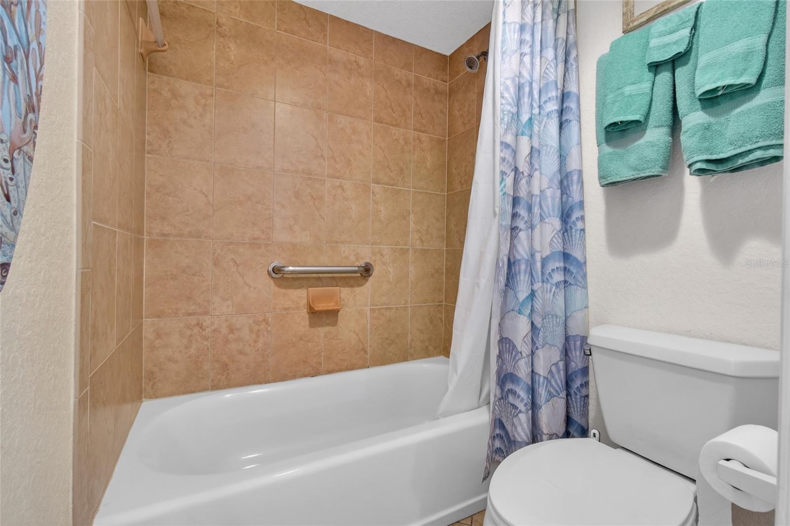 445 HAMDEN DR #405 — photo 19