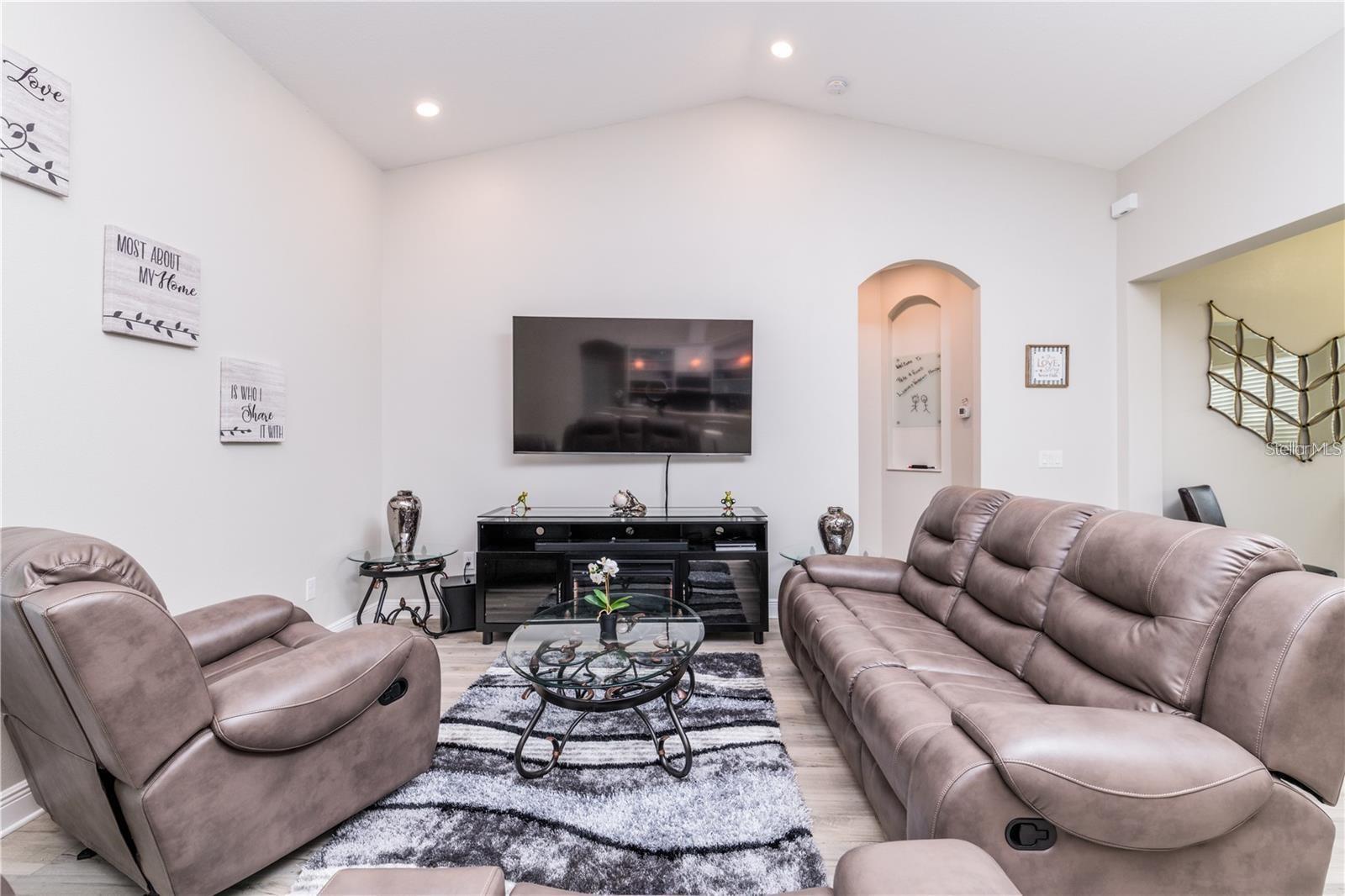 5816 LITTLE RIVER DR — photo 7