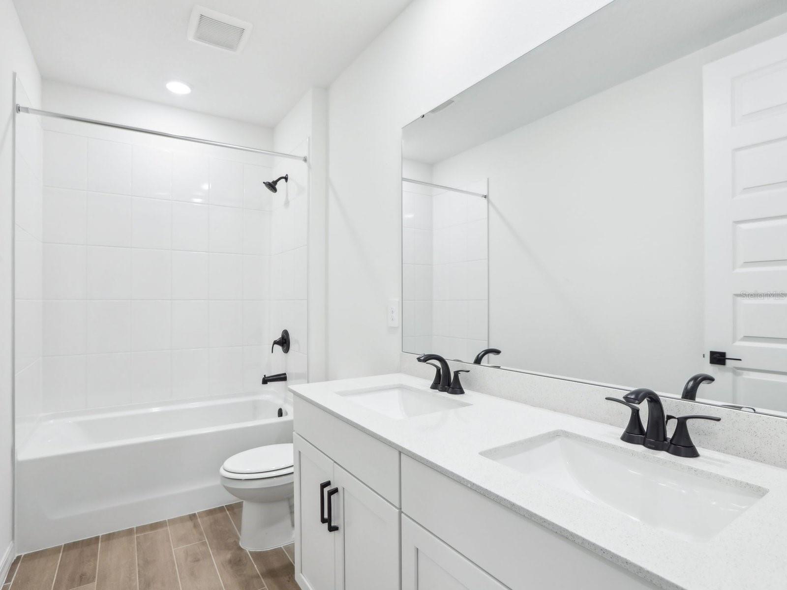 1705 DRAUGHTON DR — photo 8