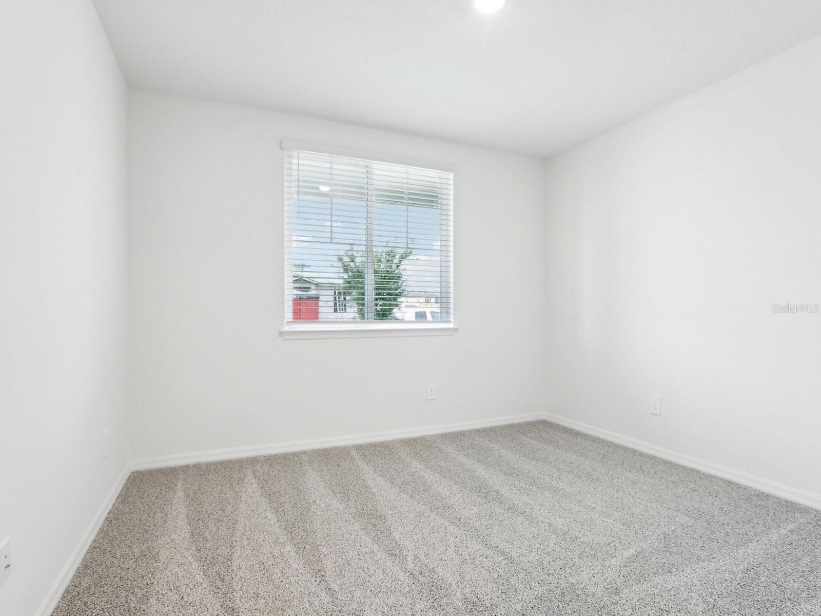 1705 DRAUGHTON DR — photo 4
