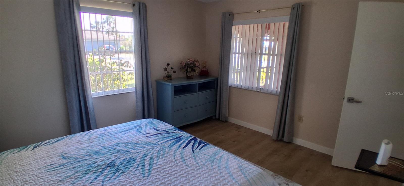 441 RUBENS DR E — photo 20