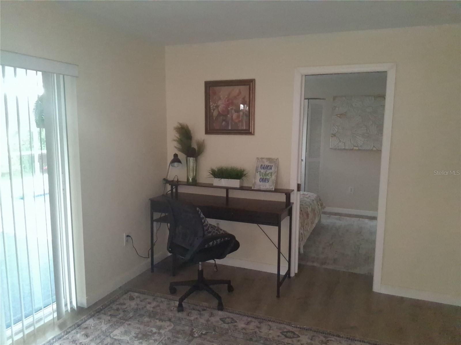 441 RUBENS DR E — photo 32