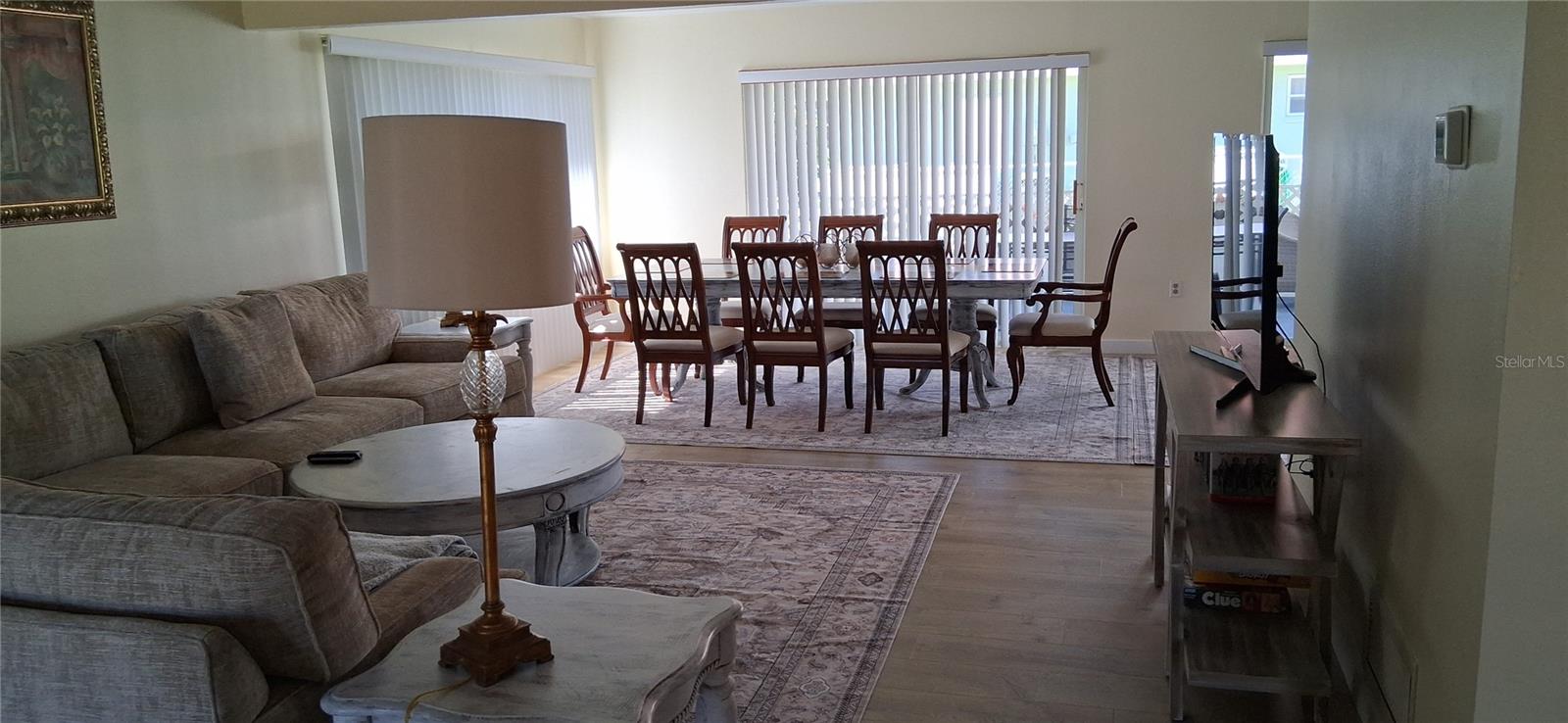 441 RUBENS DR E — photo 8