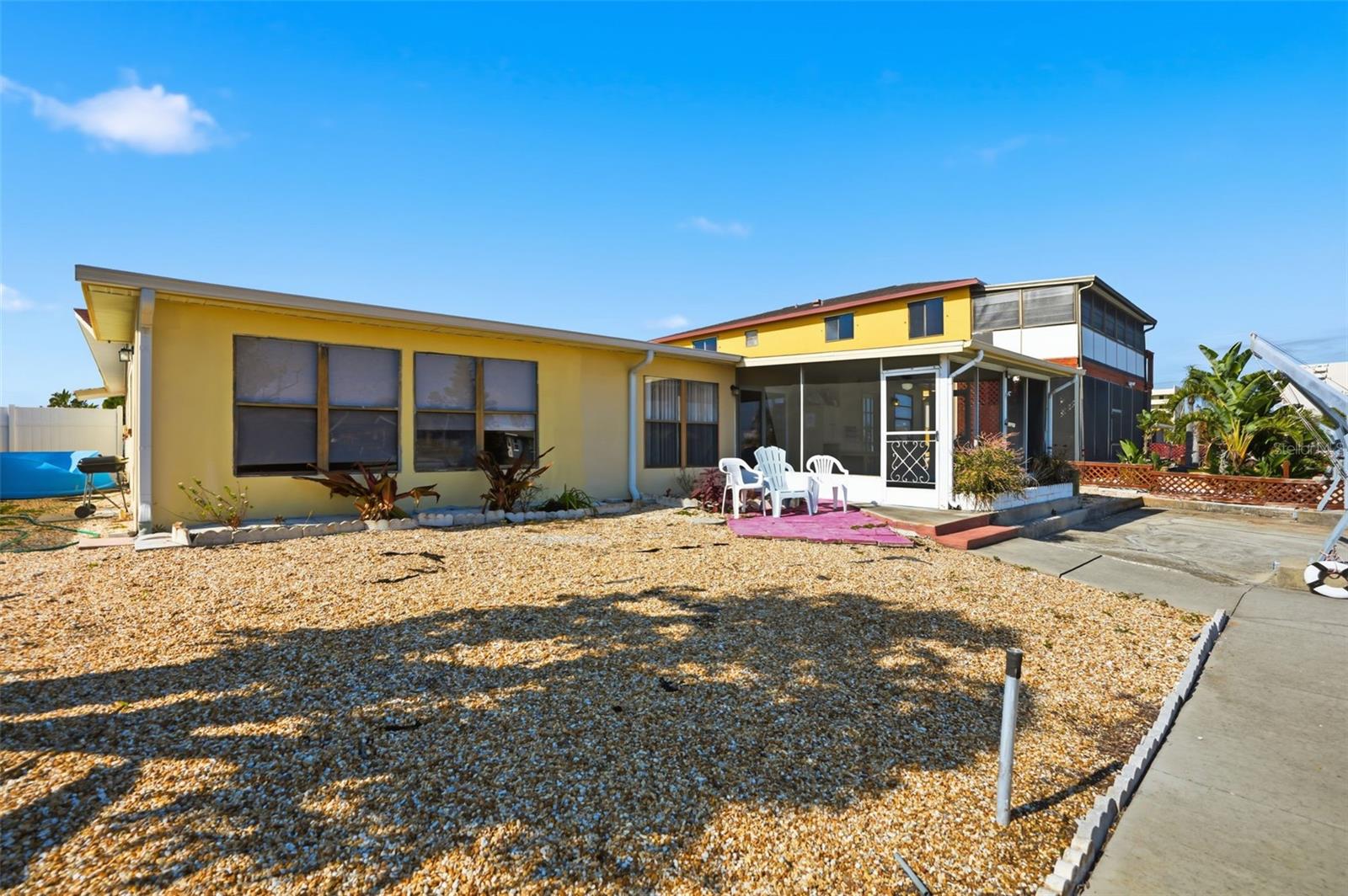 13630 GARRIS DR — photo 34