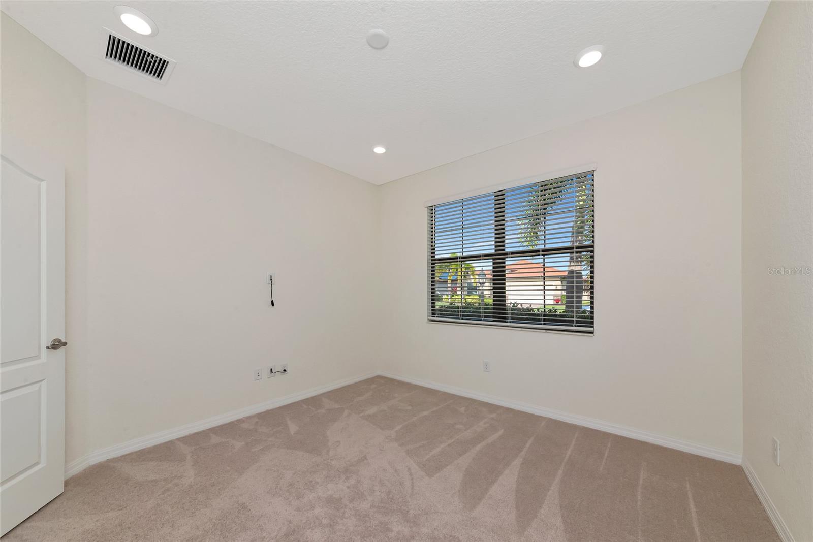 10202 MARBELLA DR — photo 39