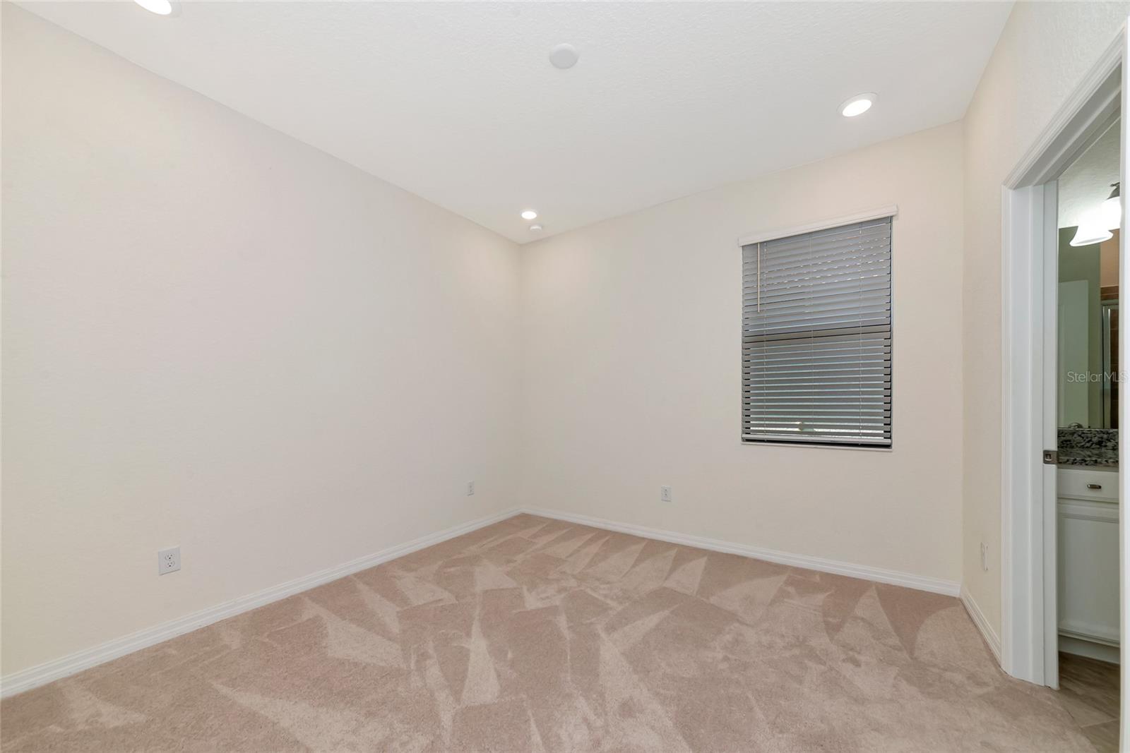 10202 MARBELLA DR — photo 31