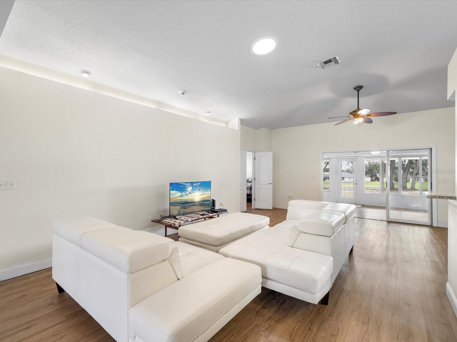 29146 PRINCEVILLE DR — photo 9