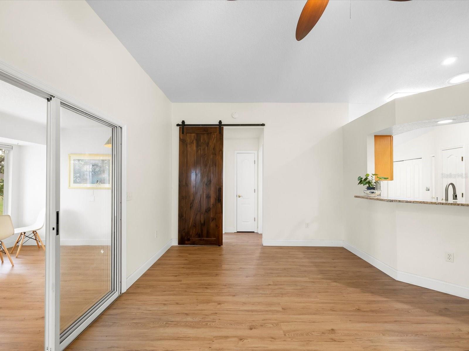 29146 PRINCEVILLE DR — photo 18