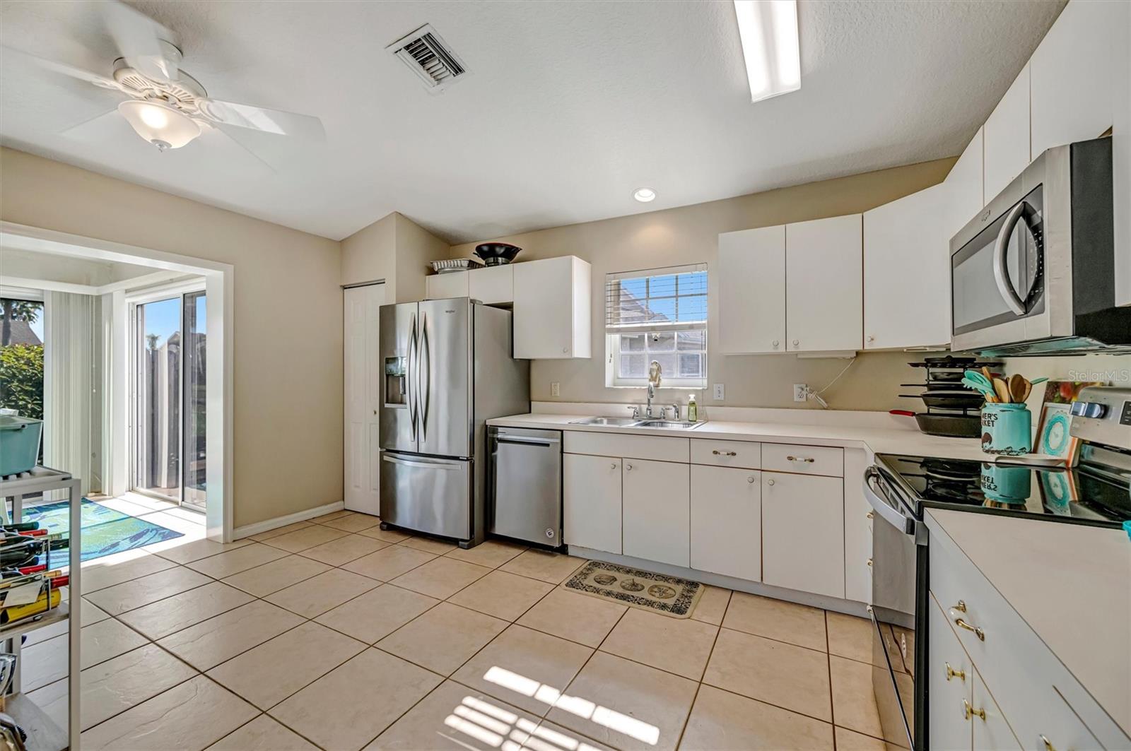 2905 CAPTAINS CT #0 — photo 12