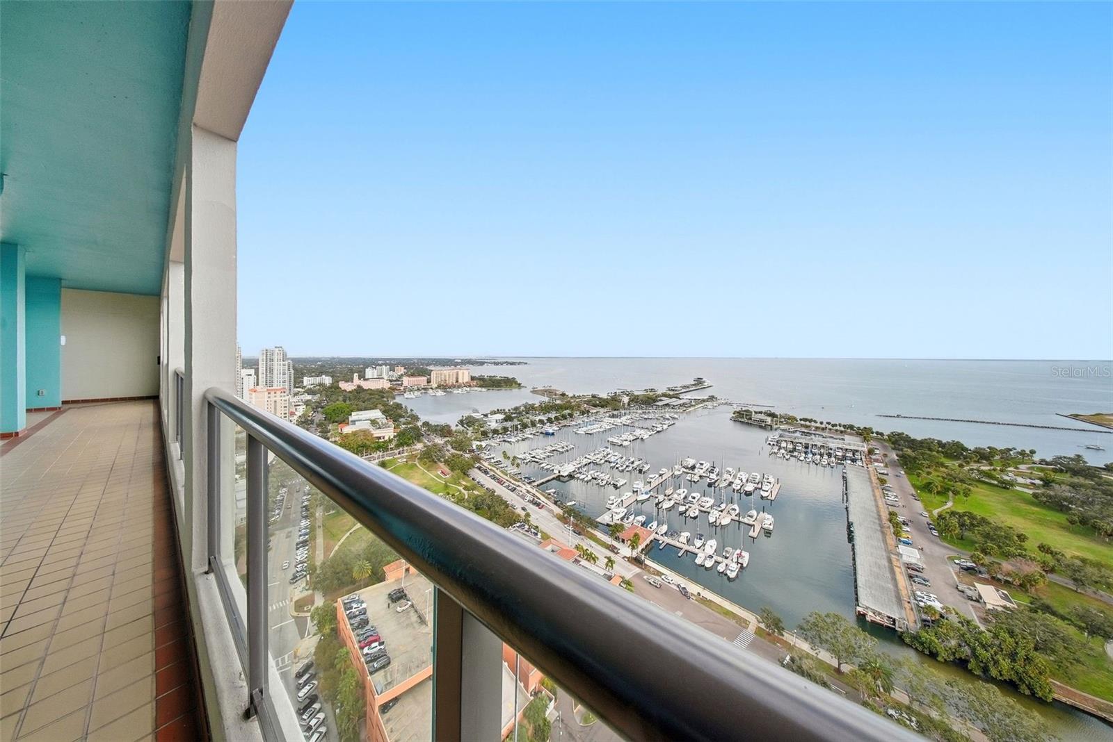 1 BEACH DR SE #1610 — photo 27