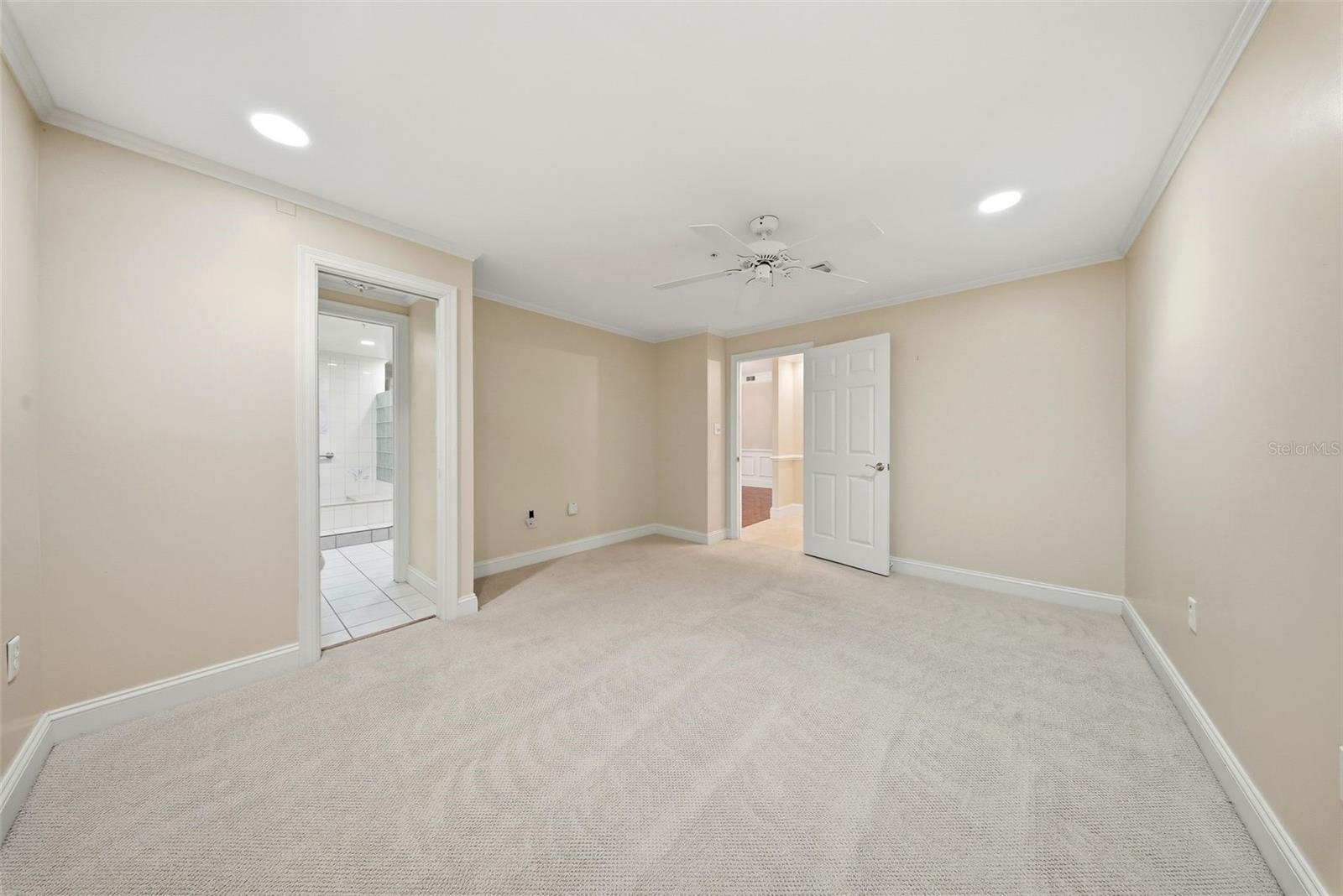 1 BEACH DR SE #1610 — photo 22