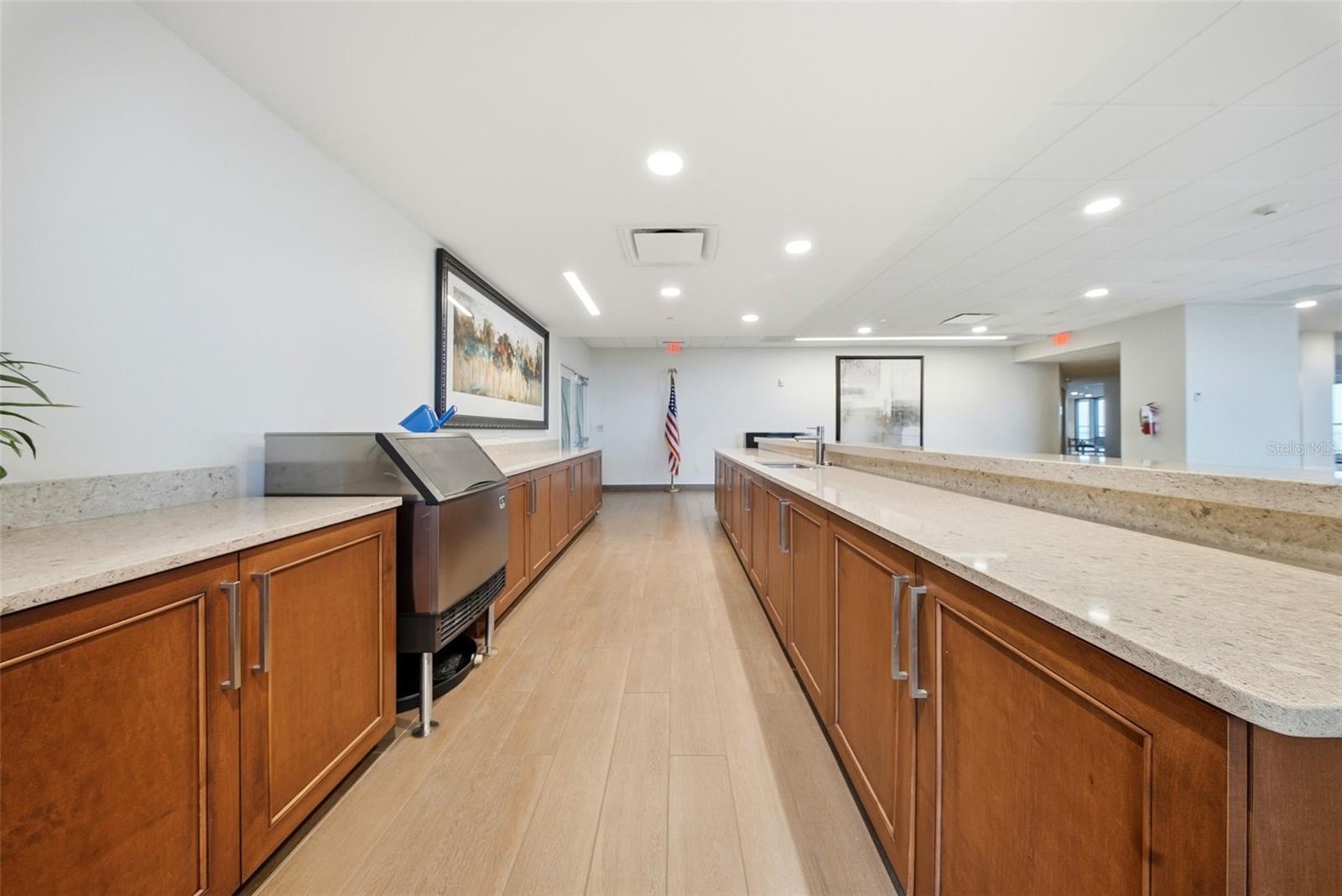 1 BEACH DR SE #1610 — photo 32