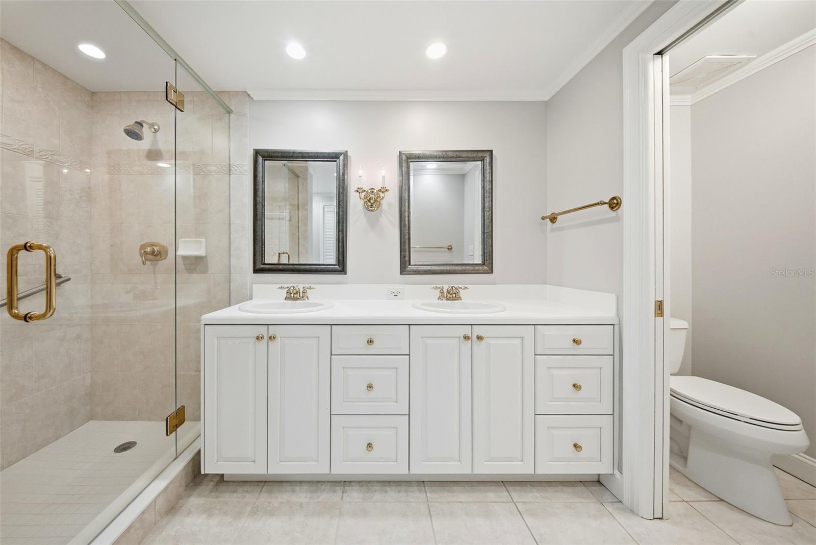 1 BEACH DR SE #1610 — photo 21
