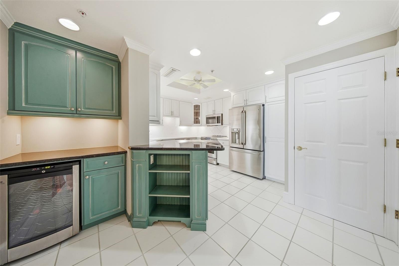 1 BEACH DR SE #1610 — photo 15