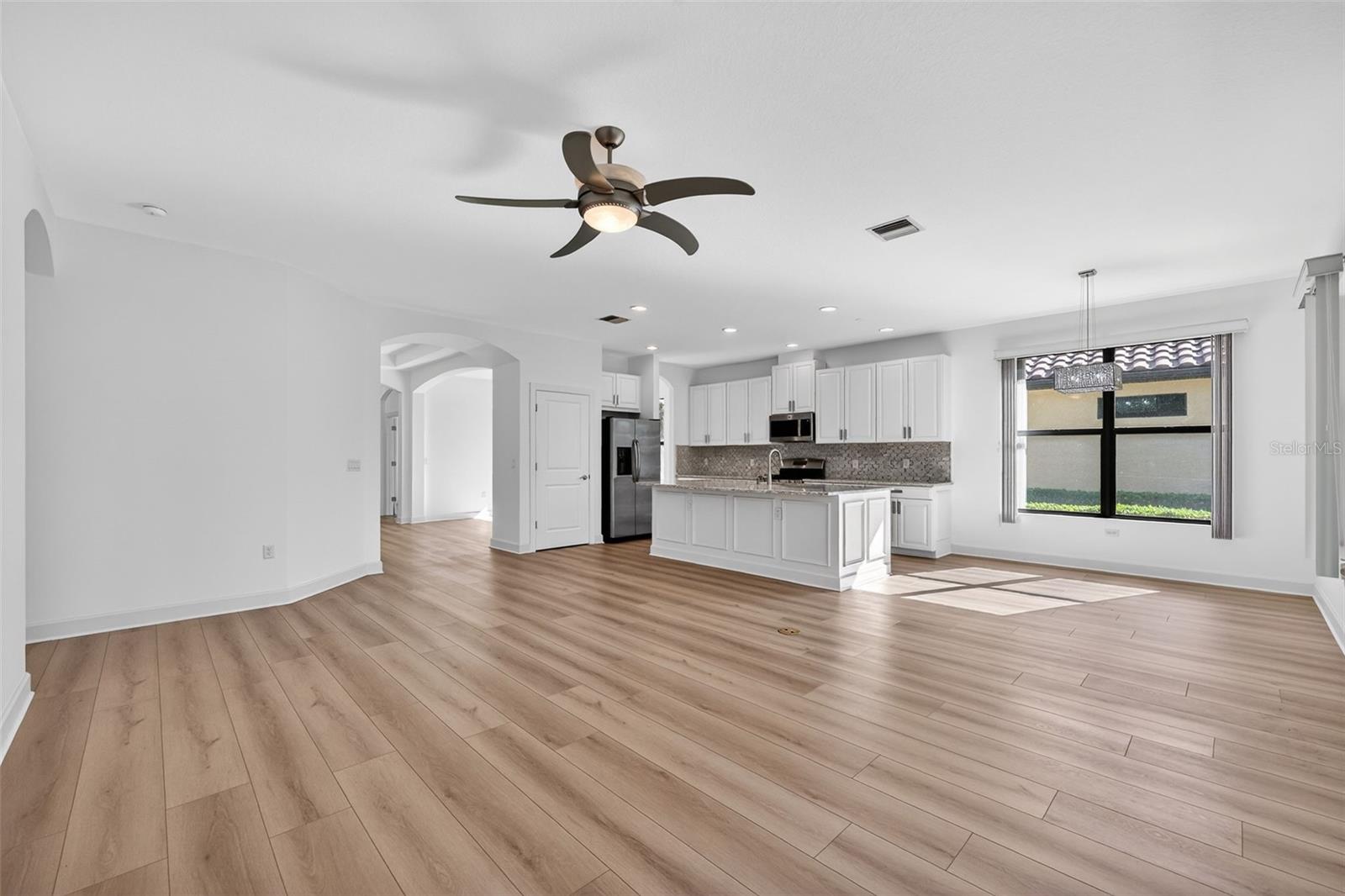 12826 DEL CORSO LOOP — photo 7