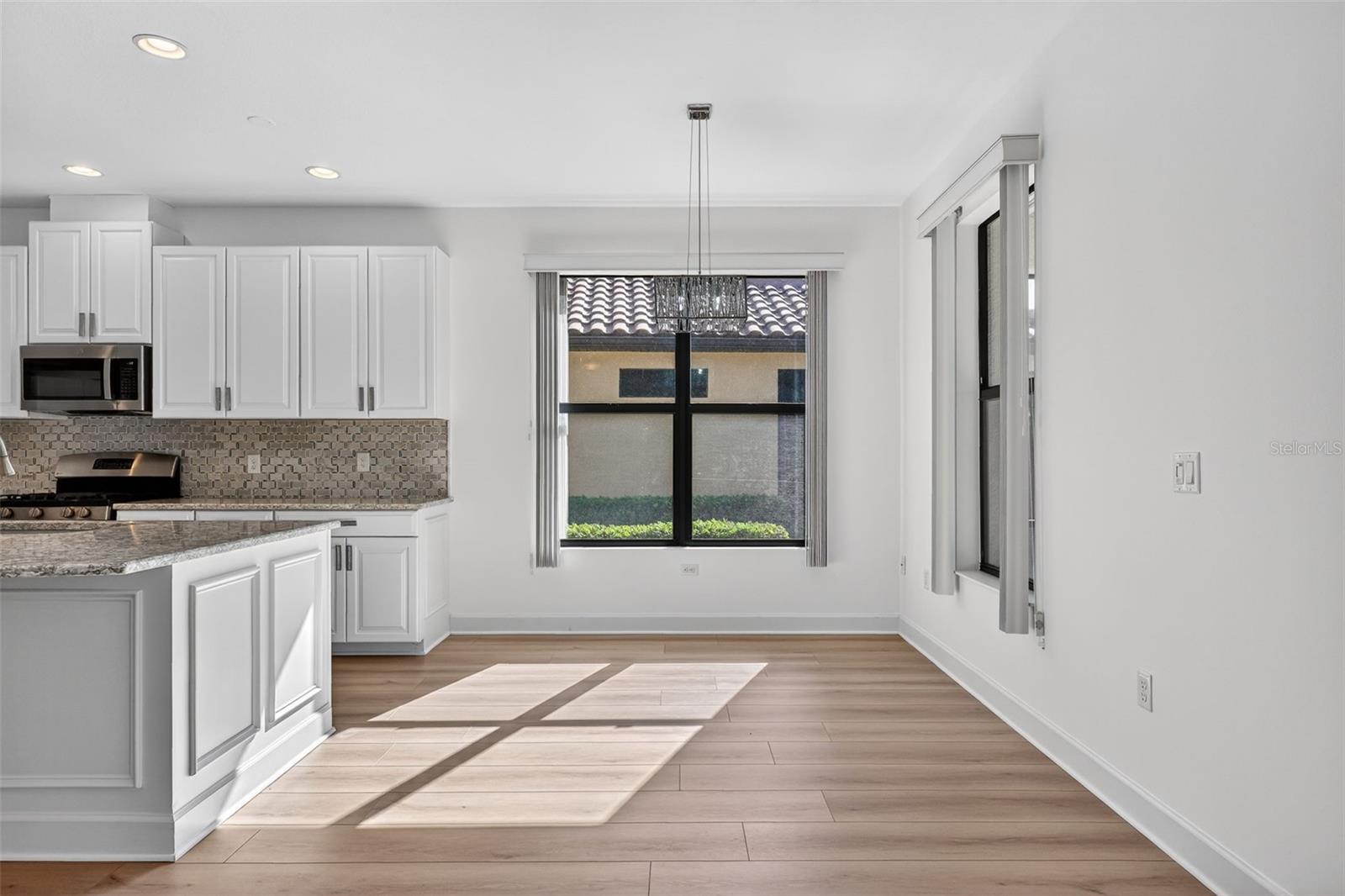 12826 DEL CORSO LOOP — photo 9