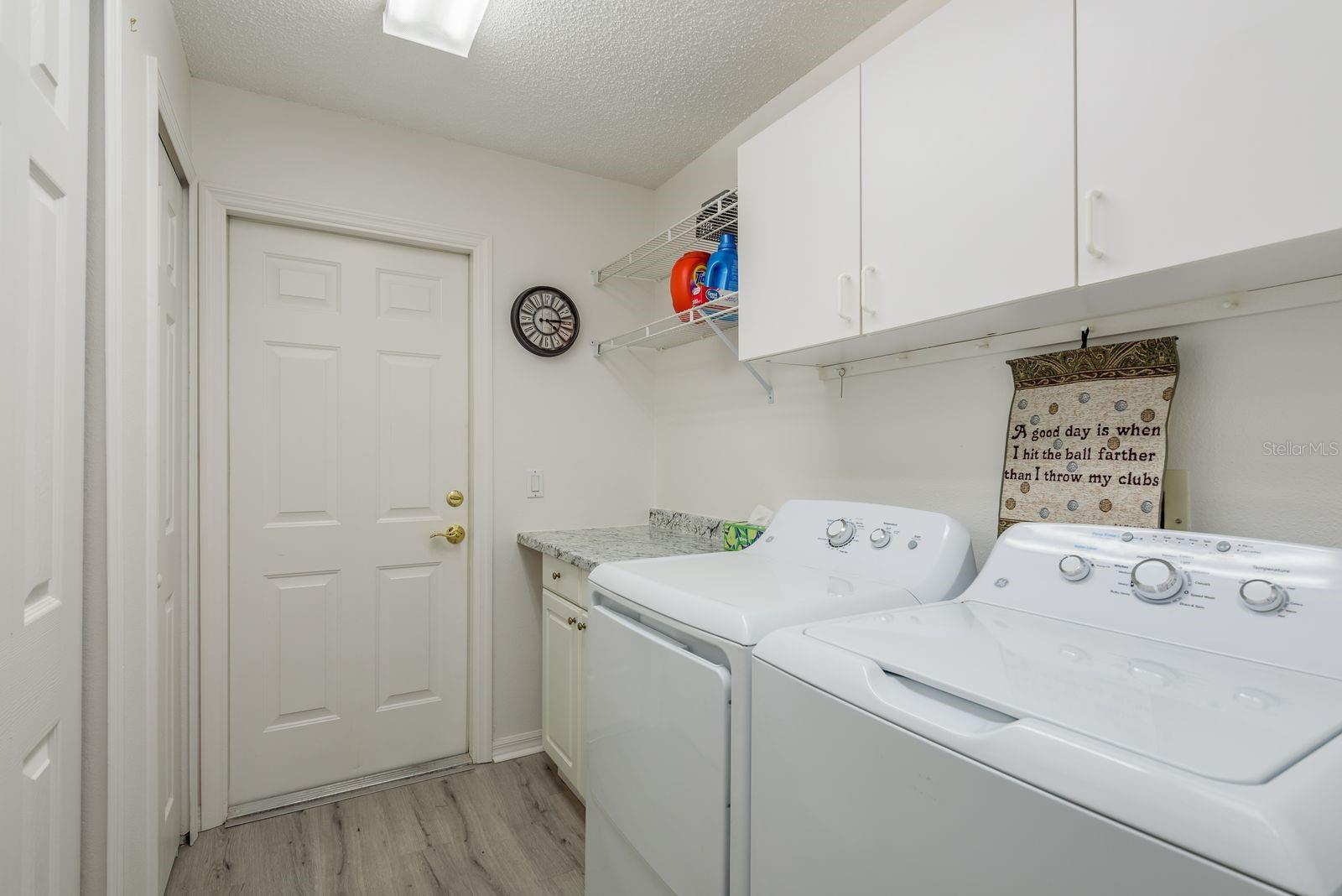 9742 OAKWOOD HILLS CT — photo 26