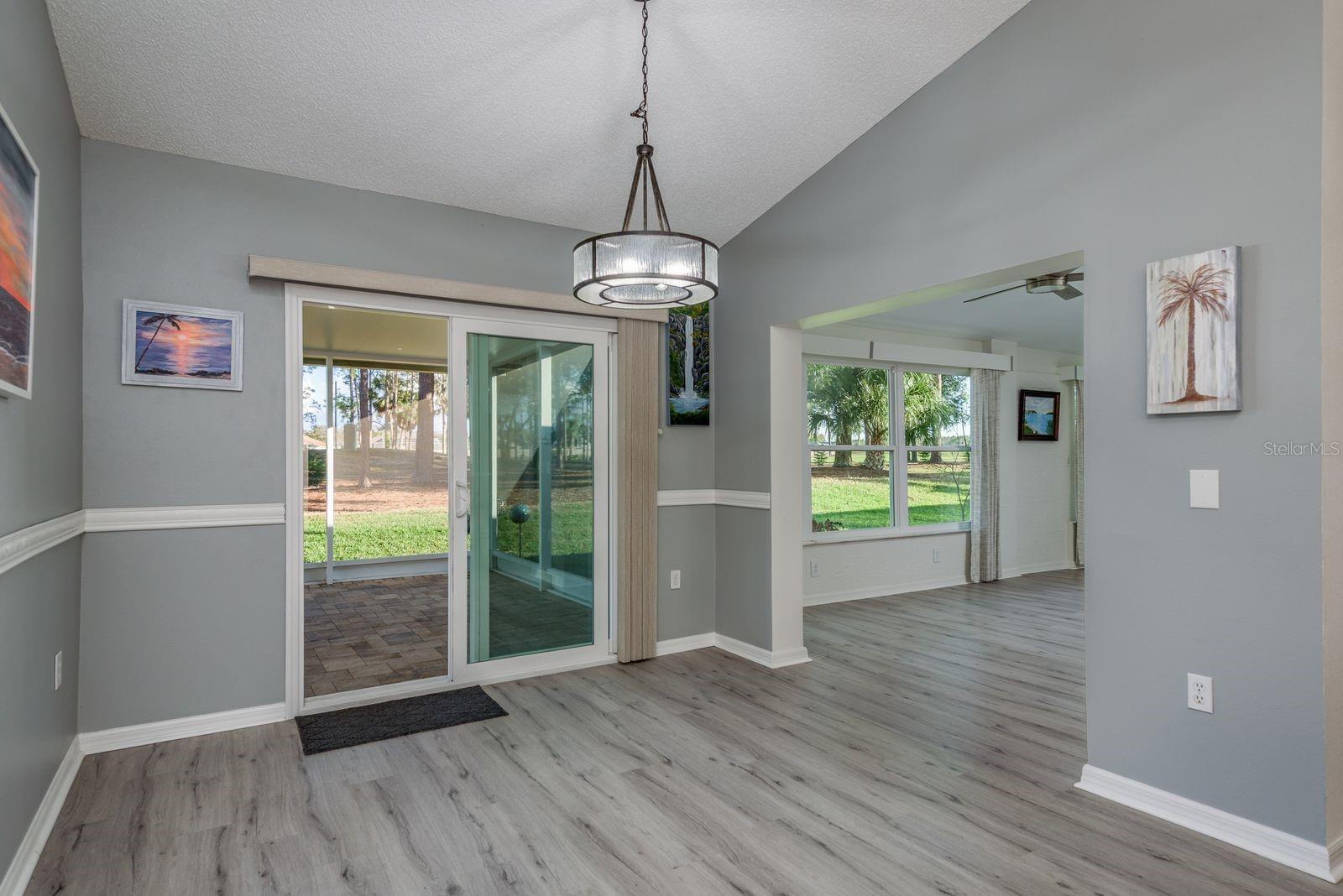 9742 OAKWOOD HILLS CT — photo 10