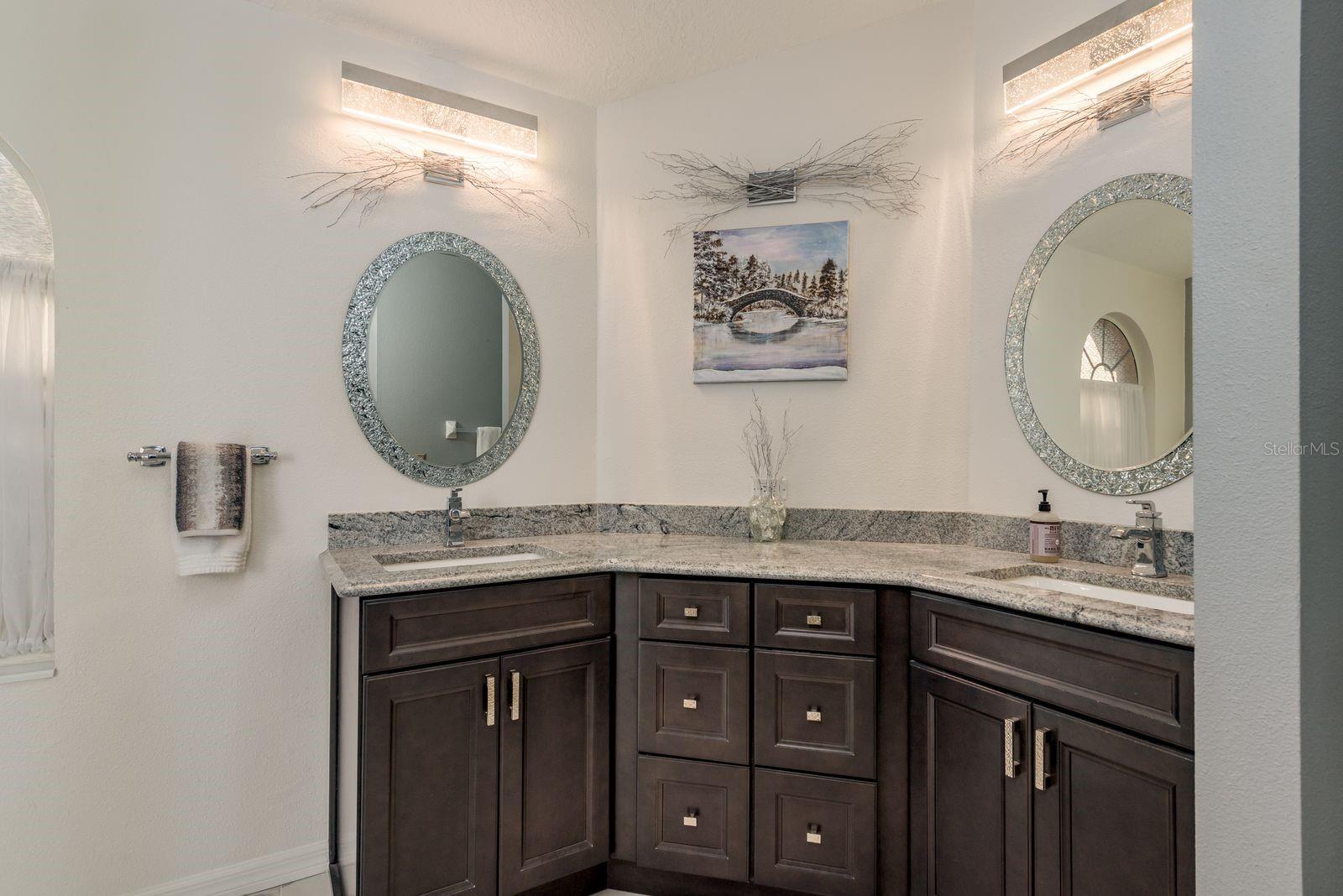 9742 OAKWOOD HILLS CT — photo 19