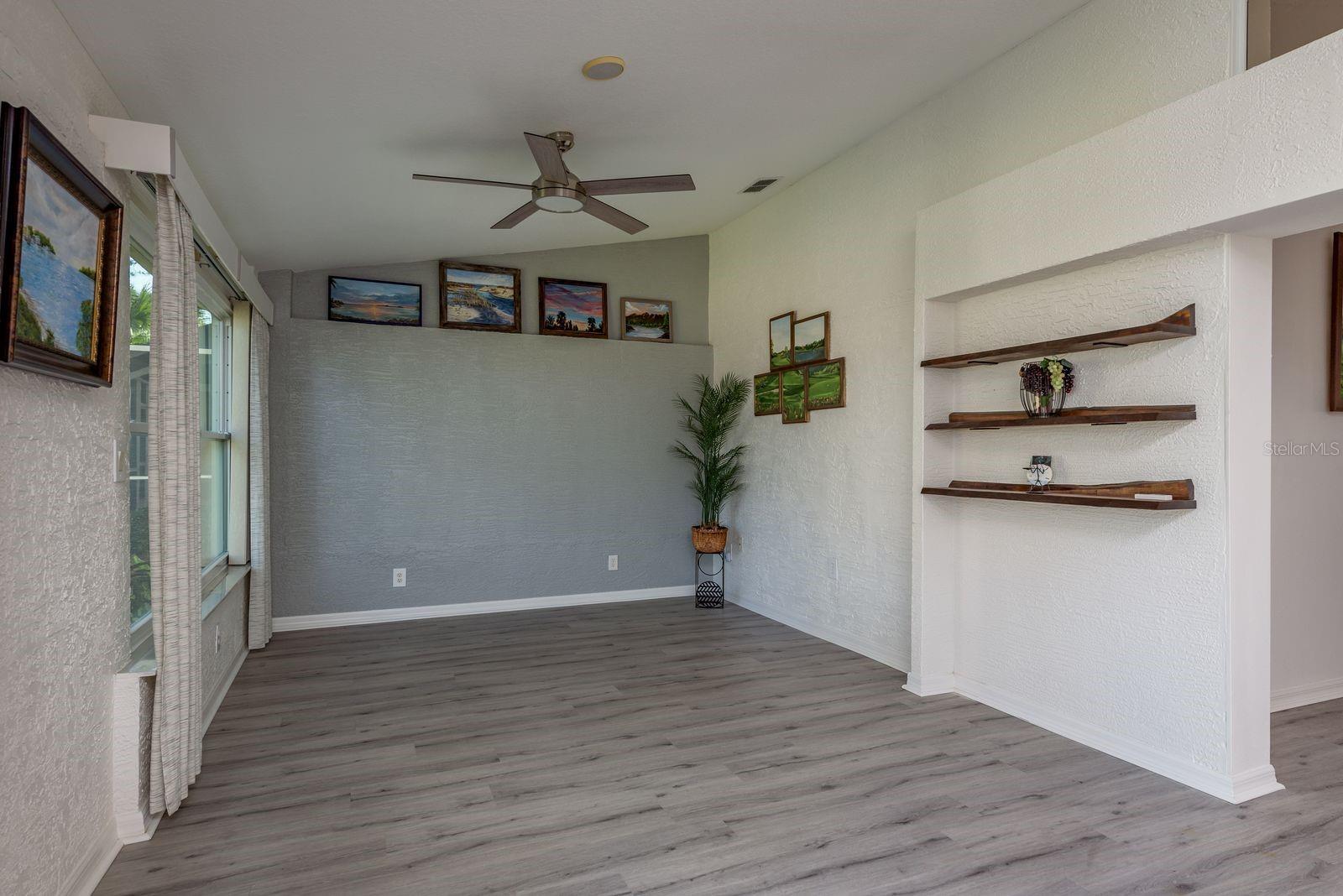 9742 OAKWOOD HILLS CT — photo 6