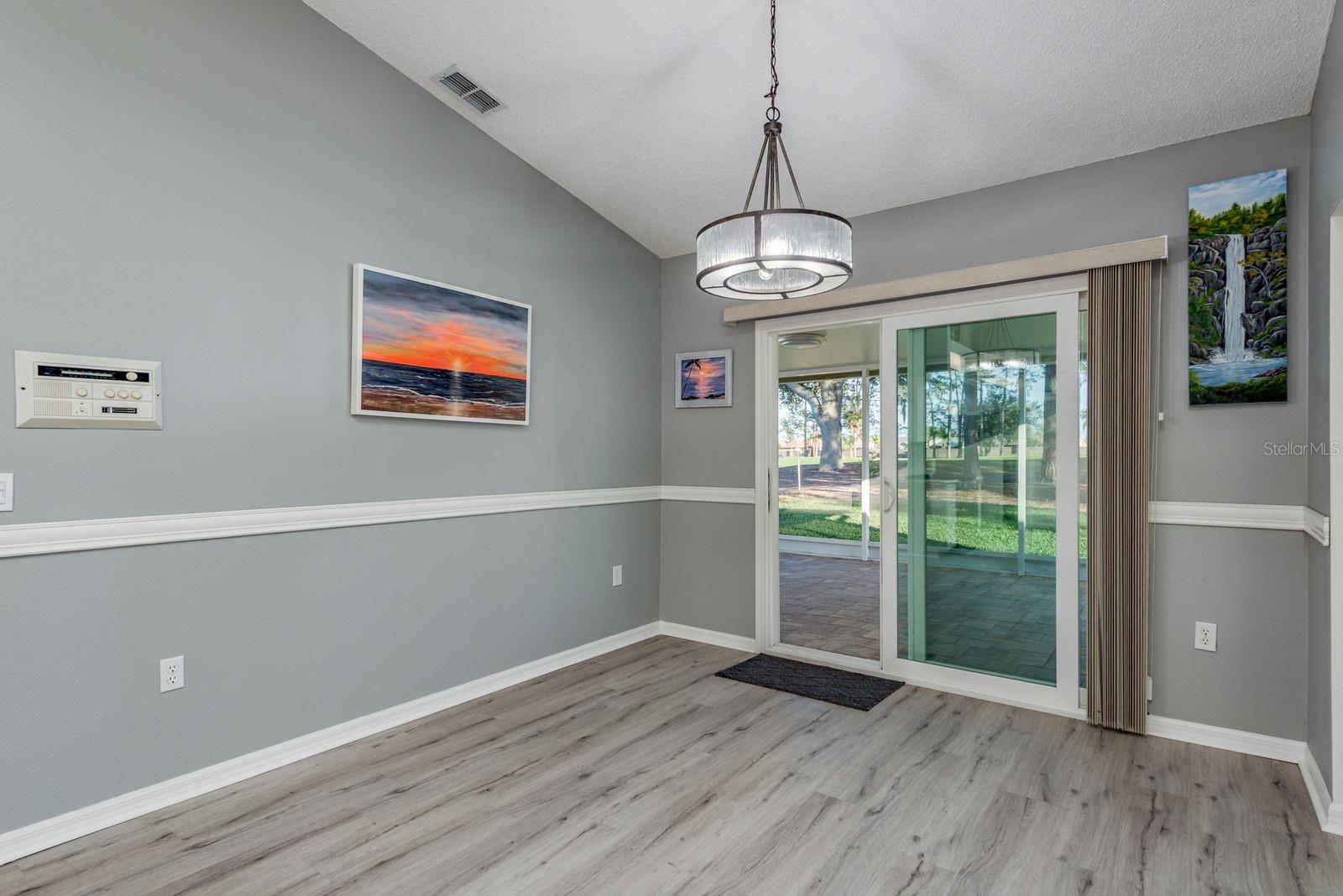 9742 OAKWOOD HILLS CT — photo 11
