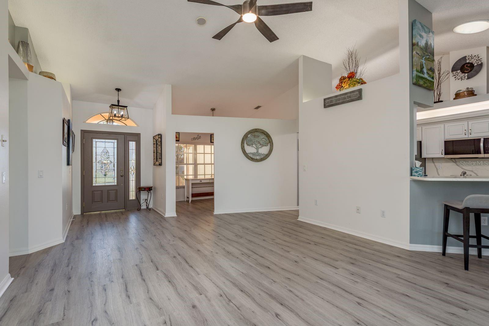 9742 OAKWOOD HILLS CT — photo 8