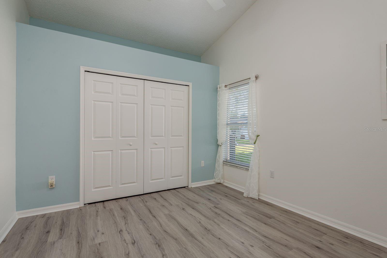 9742 OAKWOOD HILLS CT — photo 25