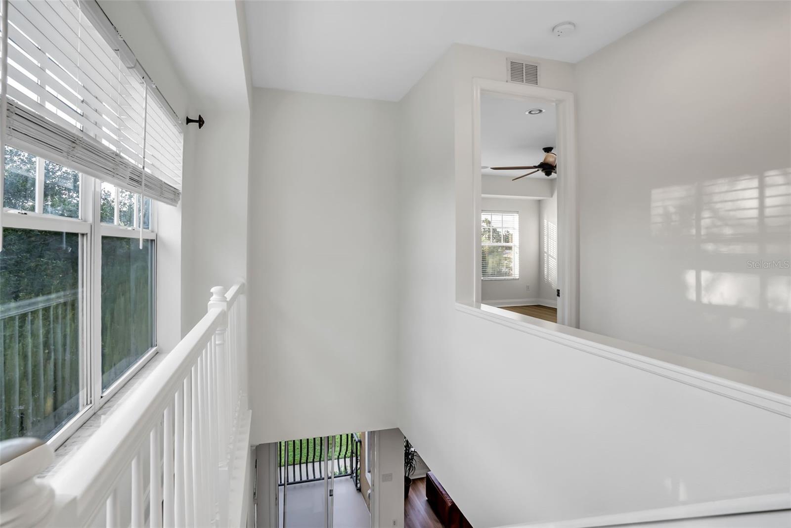 111 N ALBANY AVE #16 — photo 25