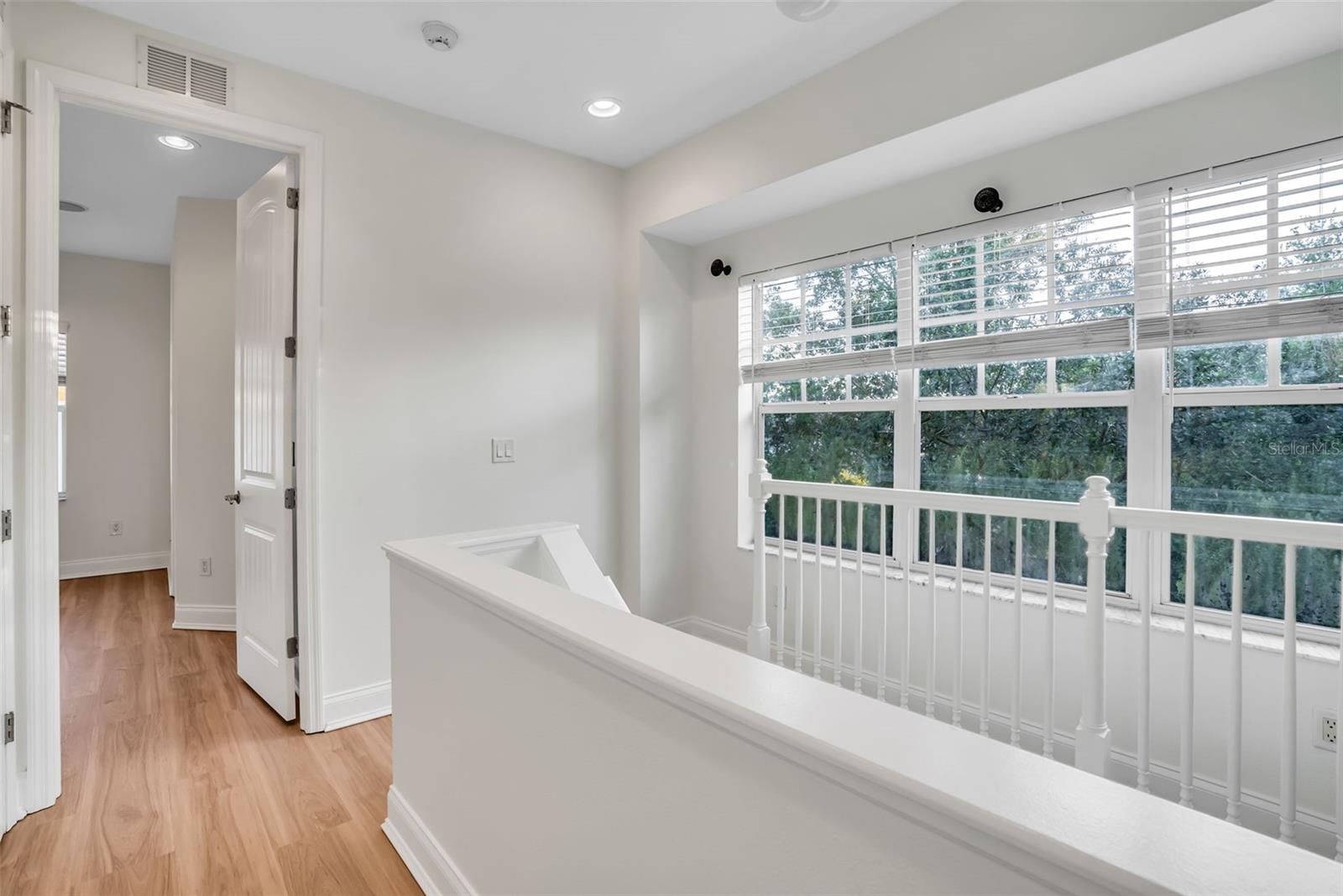 111 N ALBANY AVE #16 — photo 31