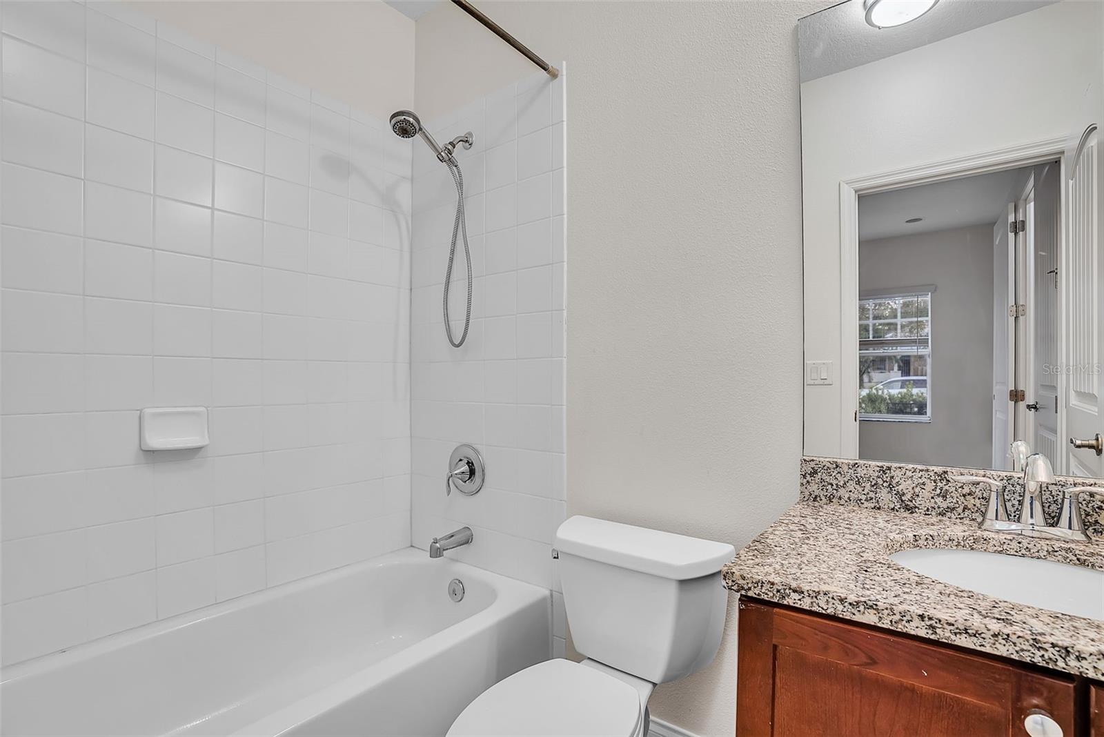 111 N ALBANY AVE #16 — photo 9