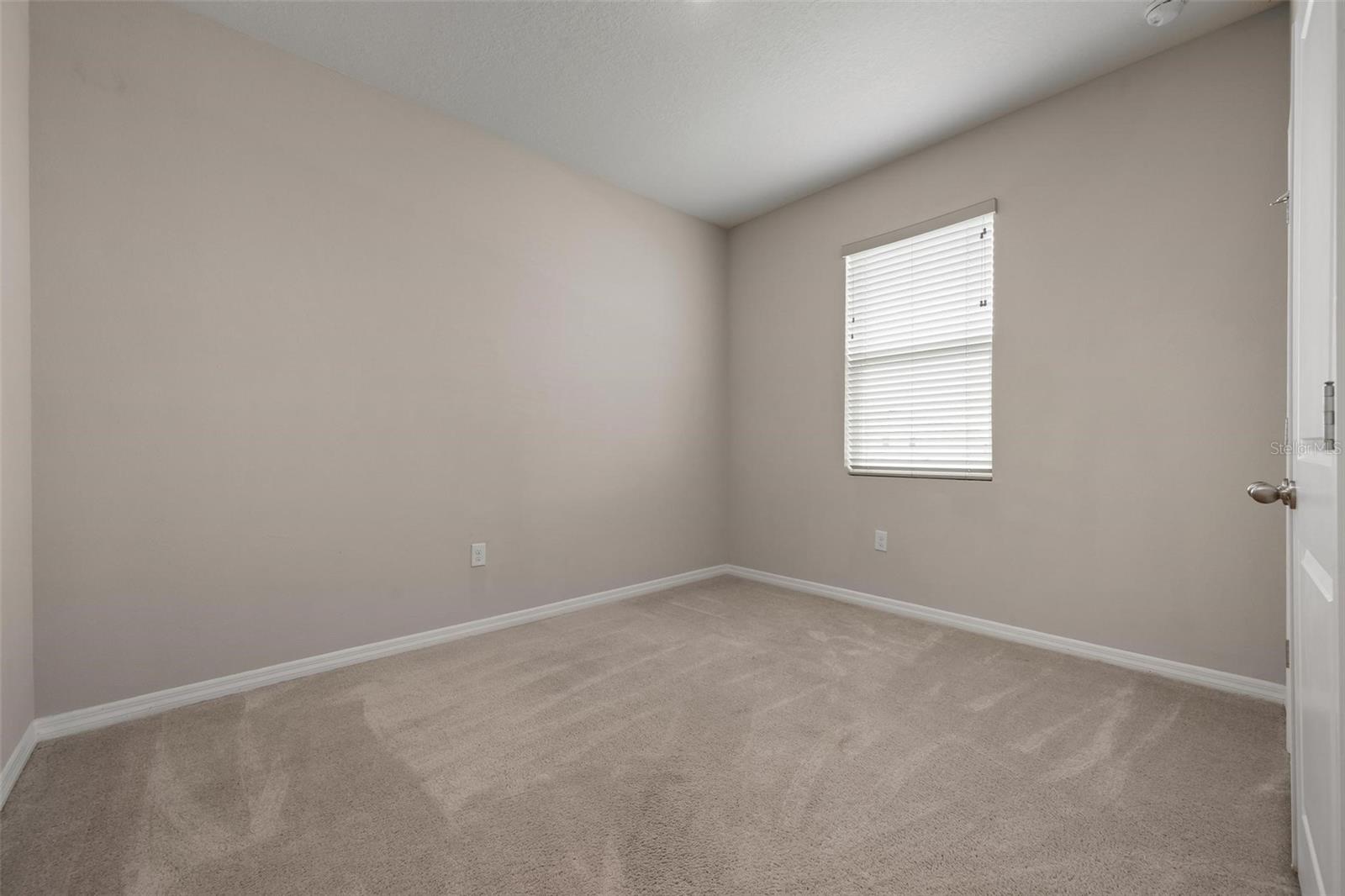 431 158TH ST E — photo 39
