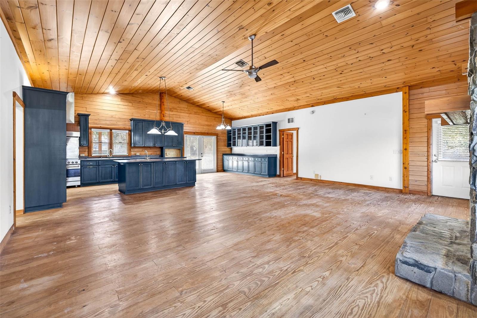 6750 SUTTON OAKS LN — photo 24