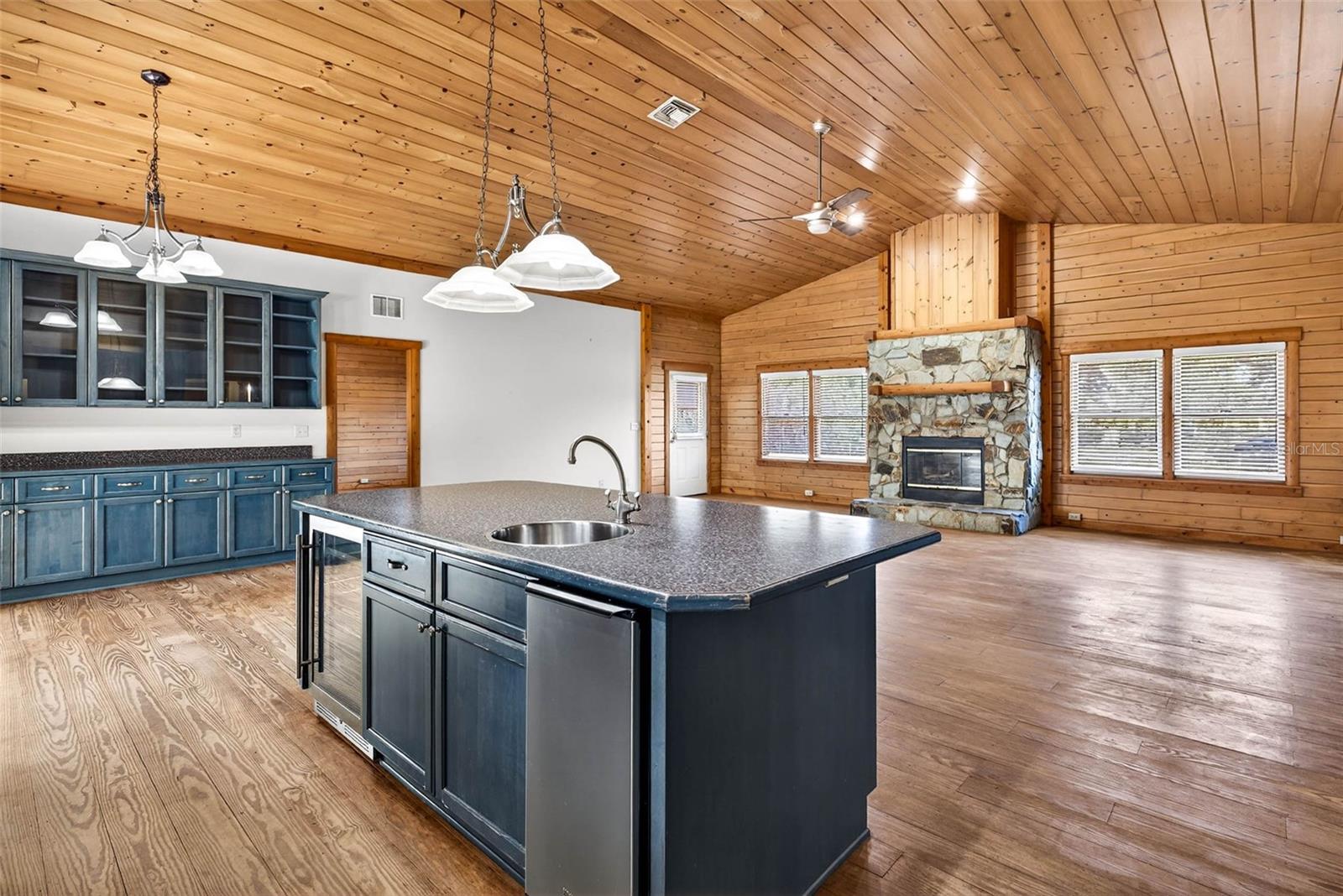 6750 SUTTON OAKS LN — photo 15