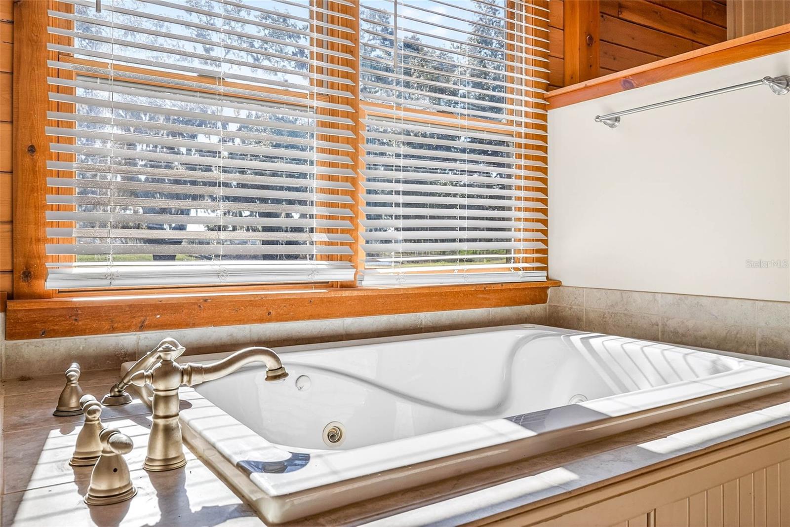 6750 SUTTON OAKS LN — photo 36