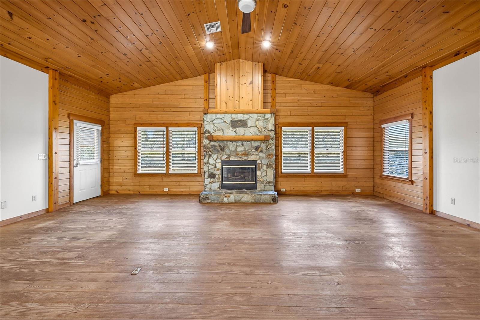6750 SUTTON OAKS LN — photo 21