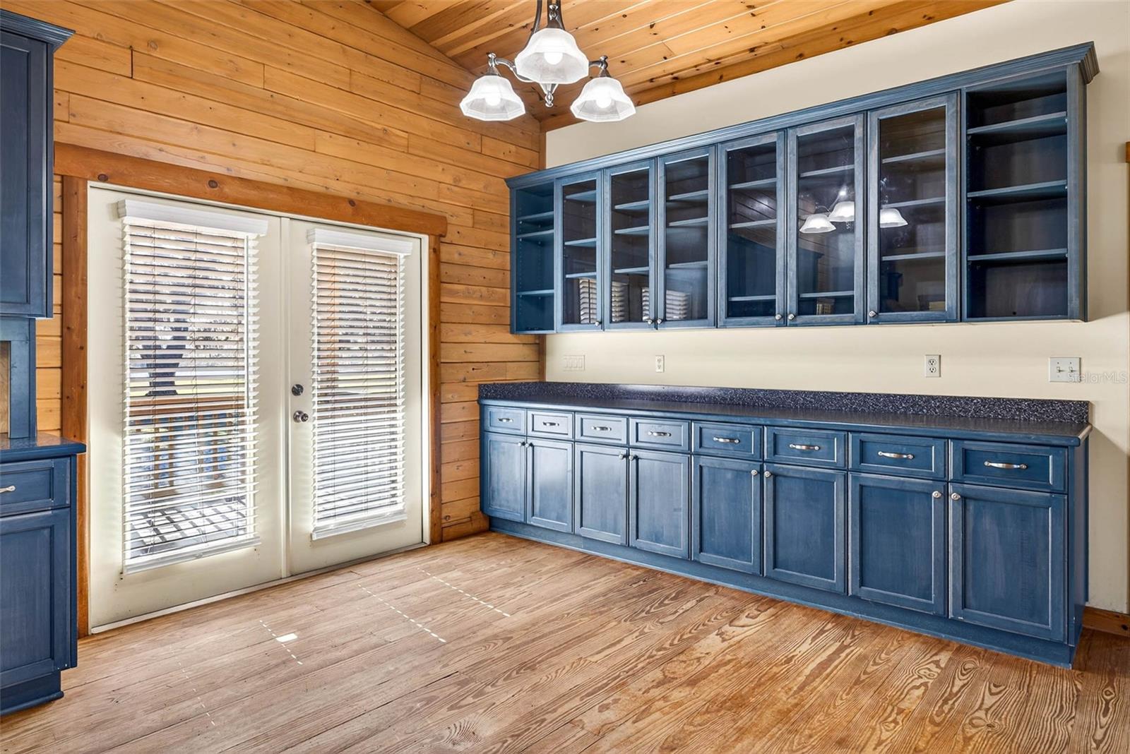 6750 SUTTON OAKS LN — photo 12