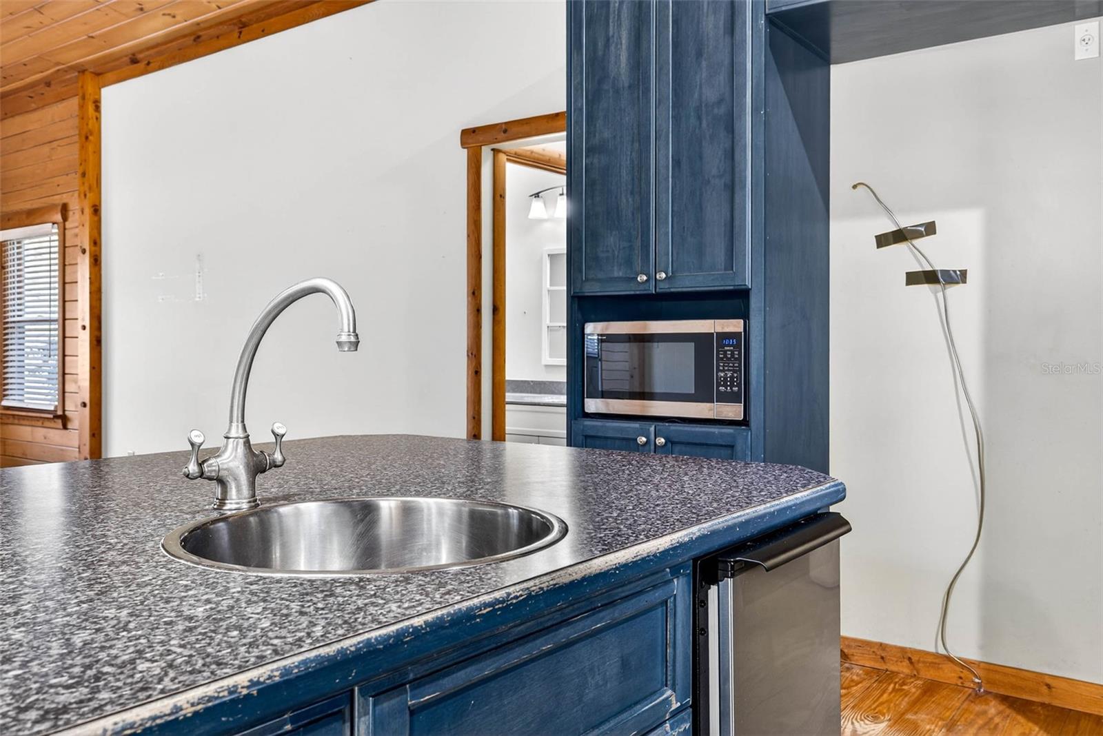 6750 SUTTON OAKS LN — photo 17