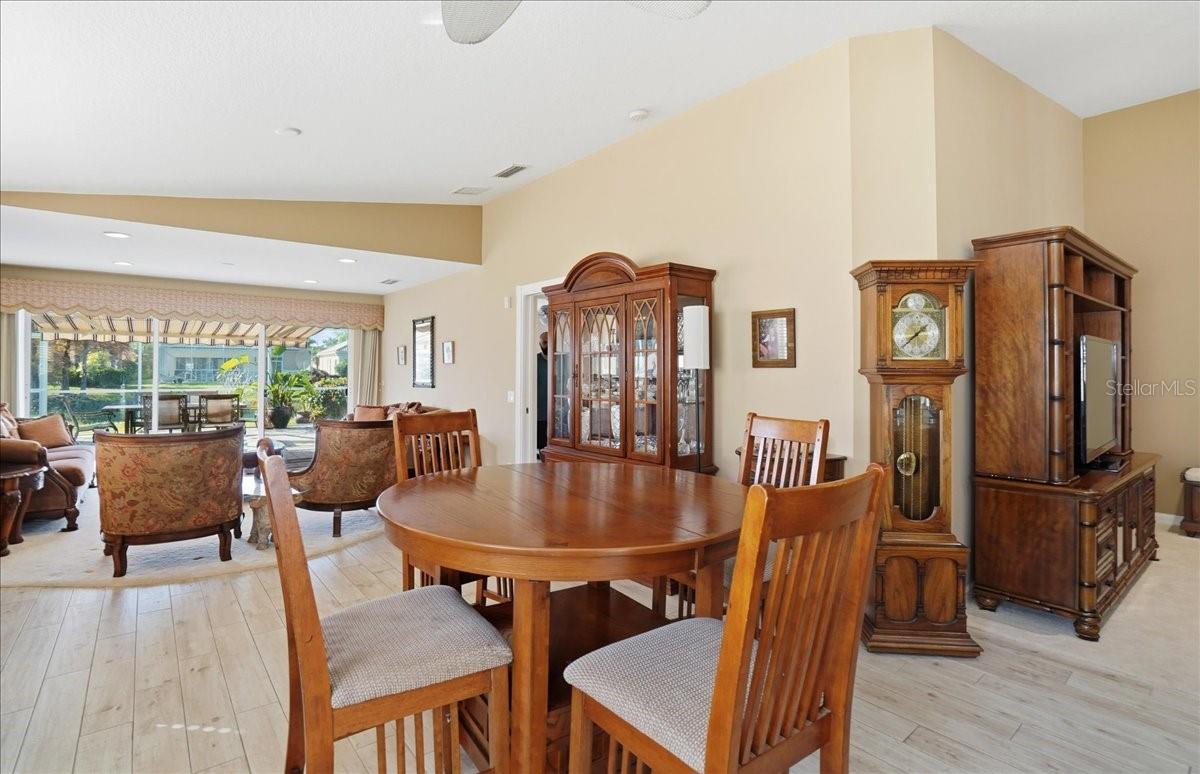 5546 MODENA PL — photo 15