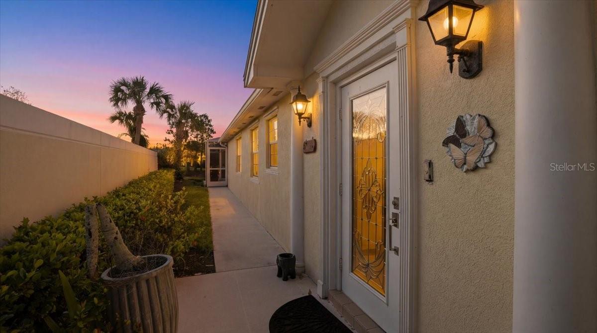 5546 MODENA PL — photo 43