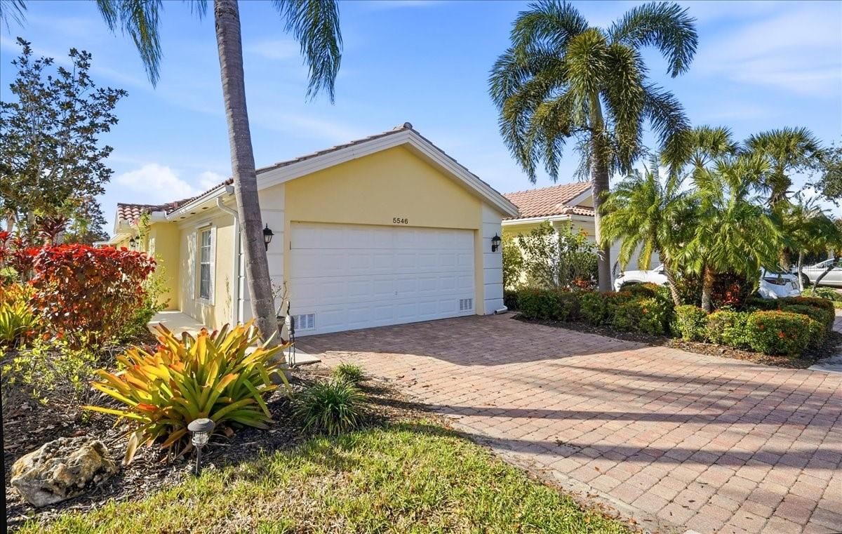 5546 MODENA PL — photo 46