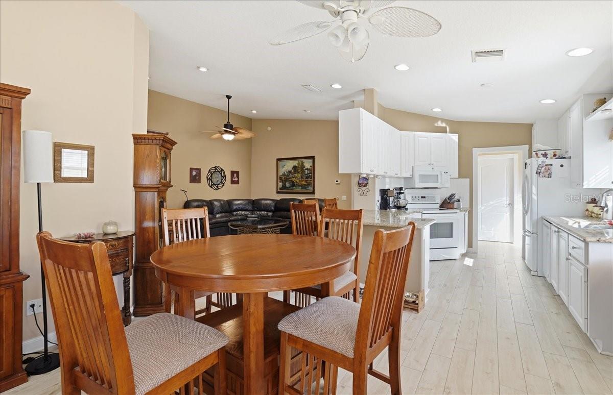 5546 MODENA PL — photo 13