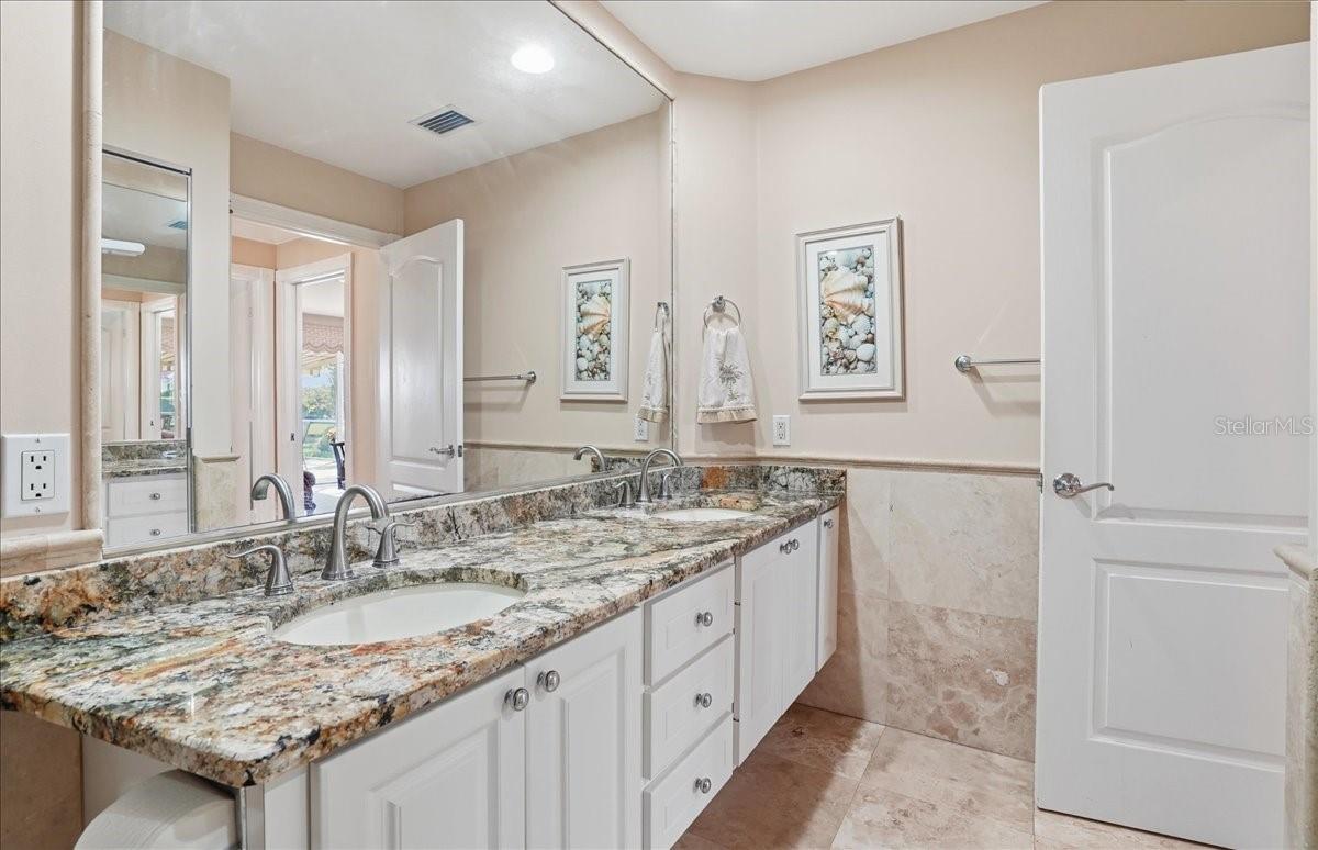 5546 MODENA PL — photo 29