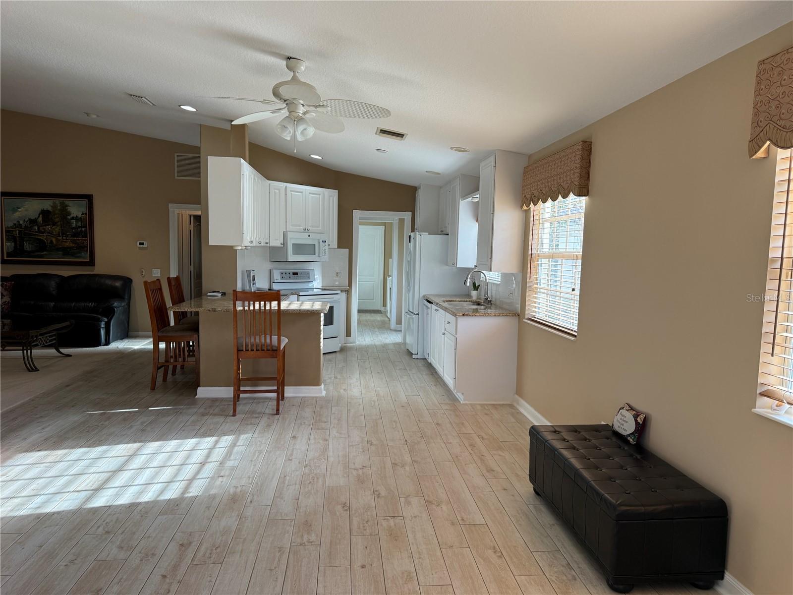 5546 MODENA PL — photo 67